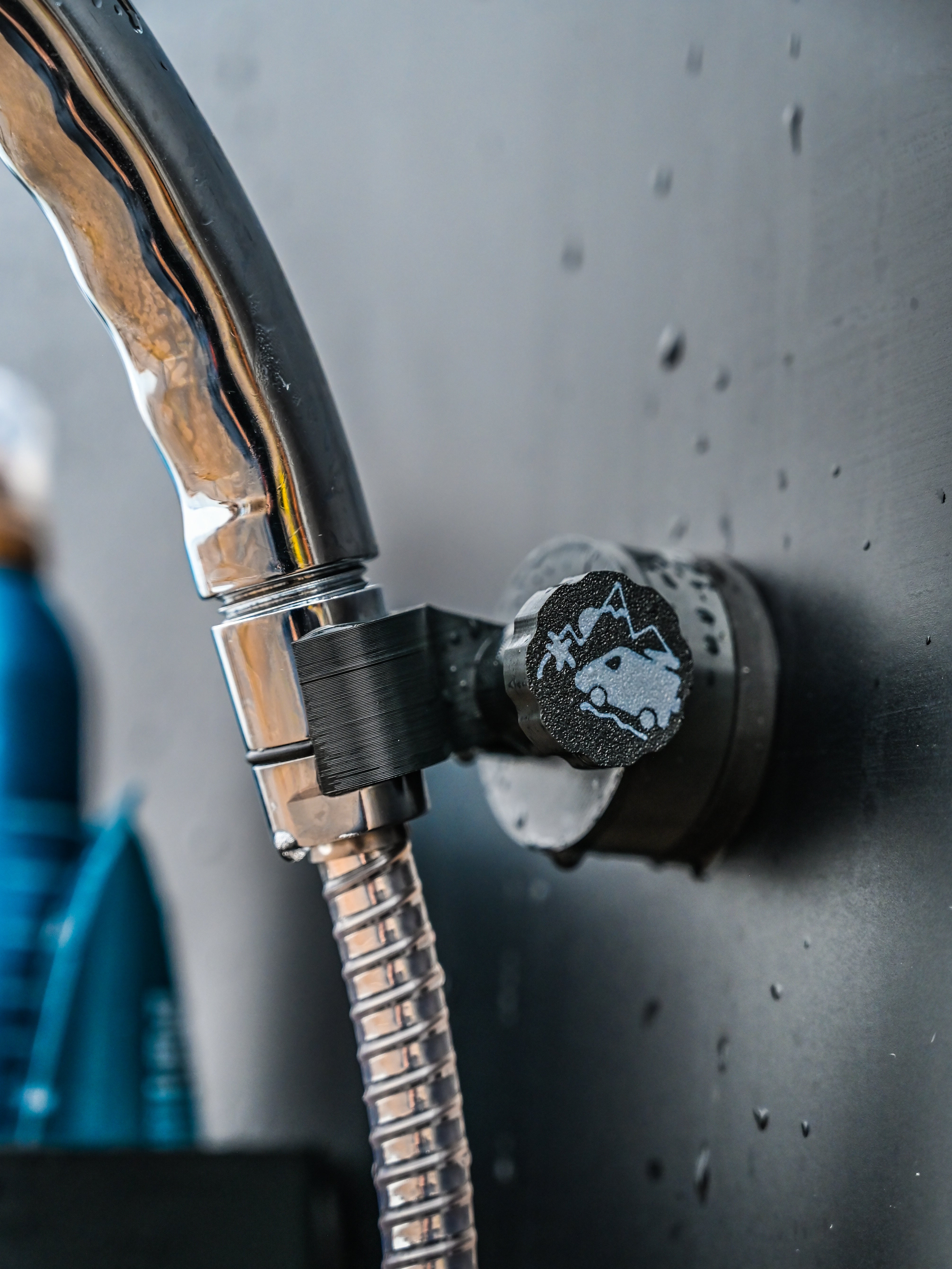 The Shower Holder Magnetic - Offrotie 3D Printed - Portable for Vanlife