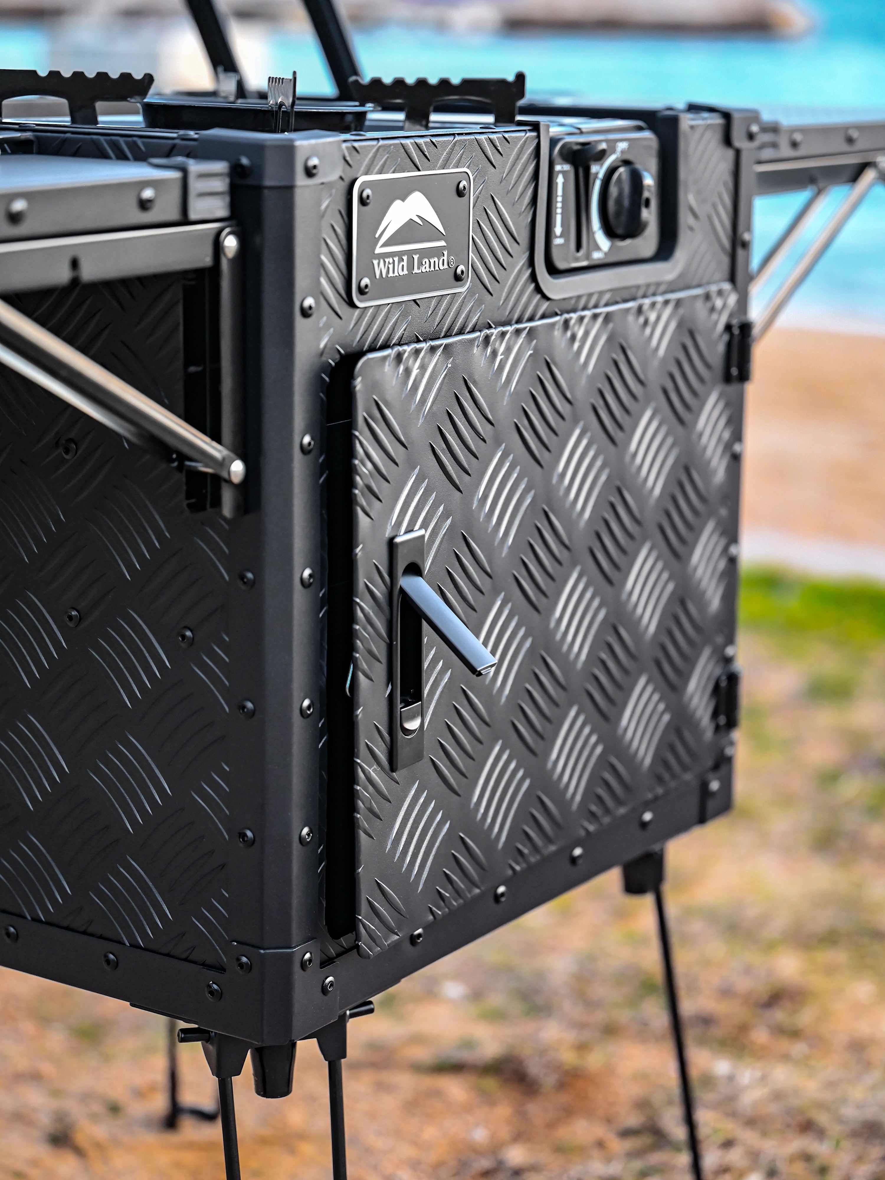 The Kitchen Cube - Offrotie Portable Outdoor Kitchen - Vanlife and Overlander