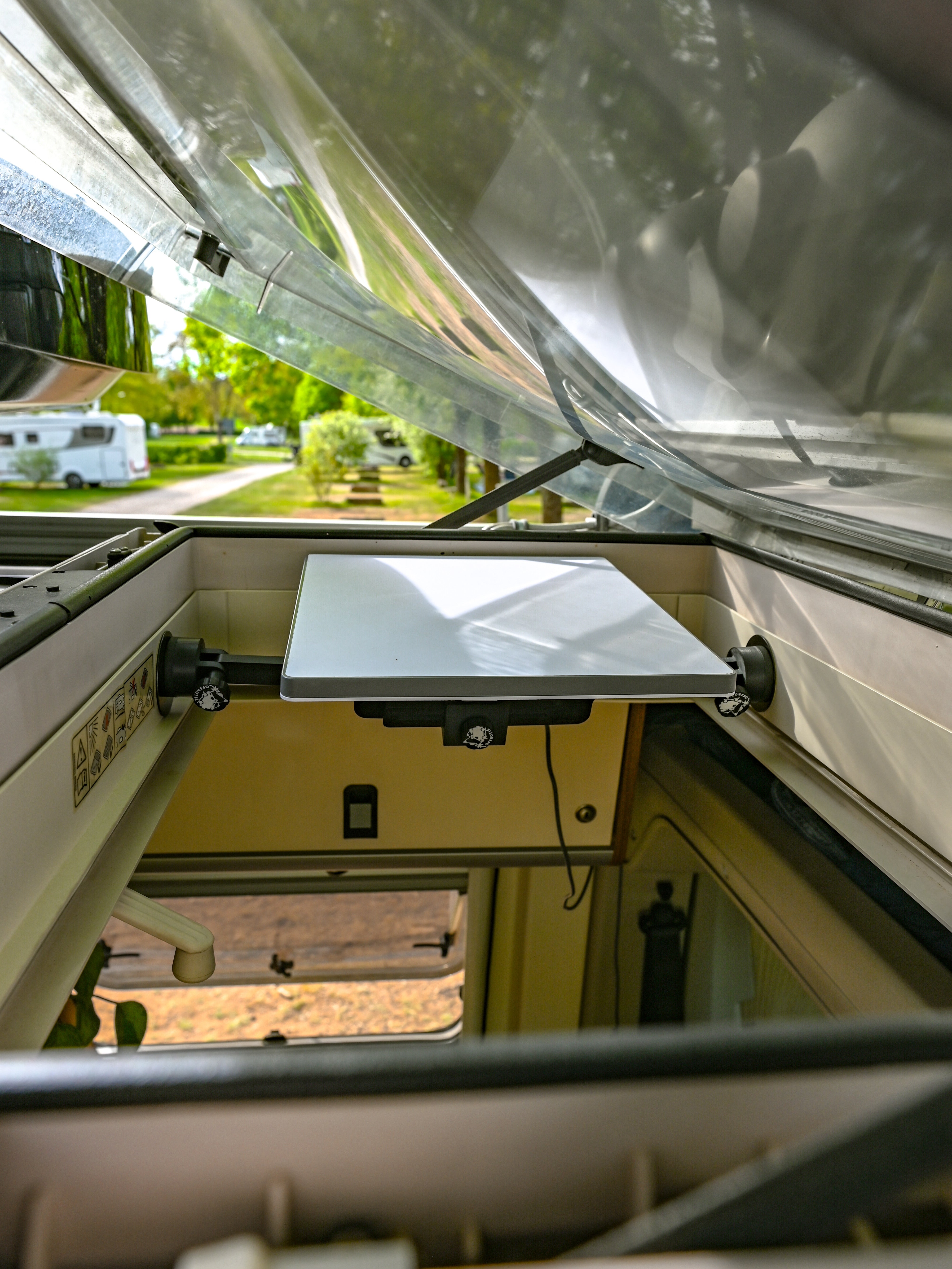 Der Starlink Mini Magnethalter – Offrotie 3D-gedruckt – Für Fahrgestell- und Dachfenstermontage