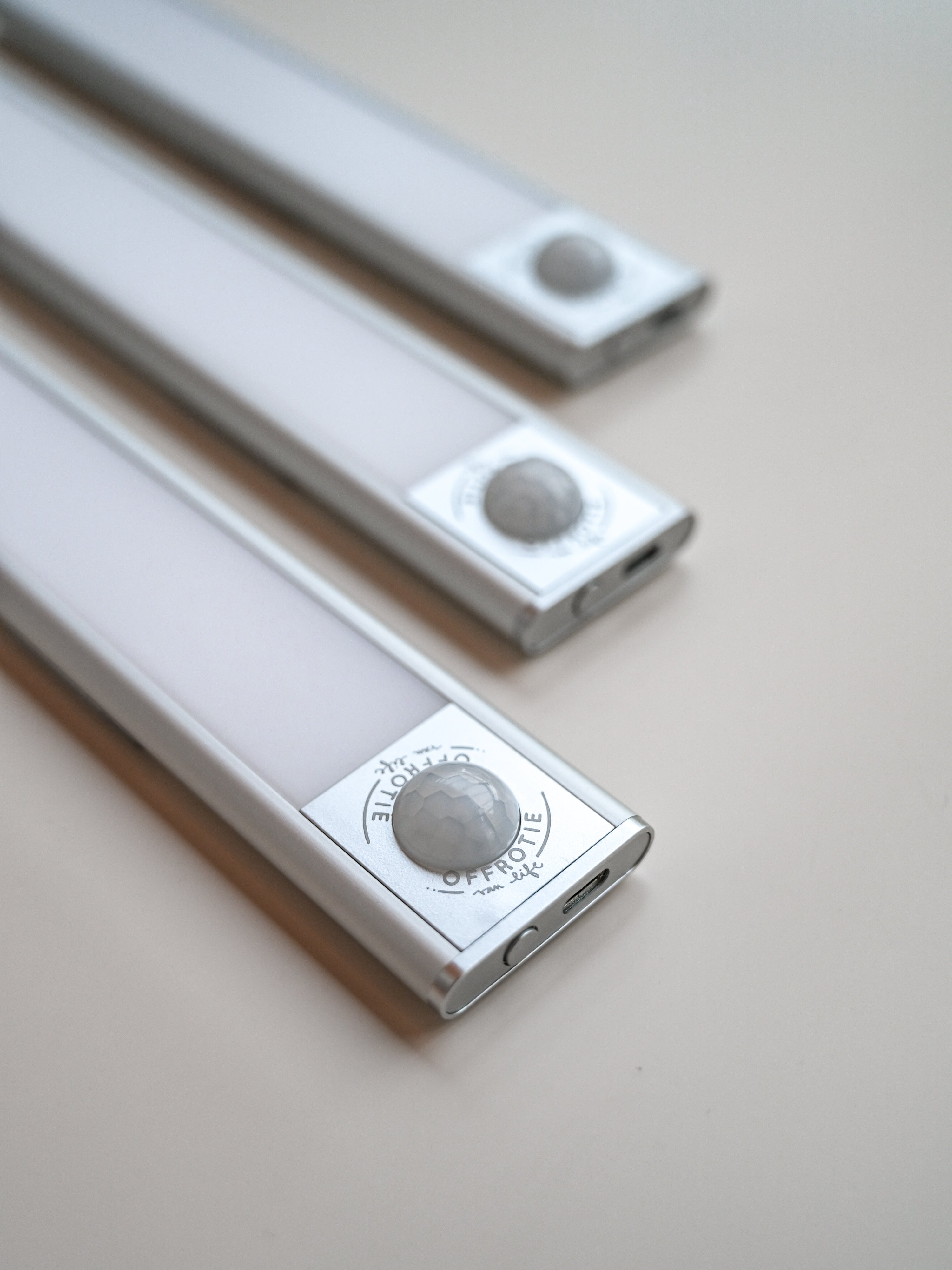 The LED Strip Magnetic - Offrotie Lamp for Cabinets Kitchen Bath - 3 Sizes | Motion Sensor | 3 Color Temperatures