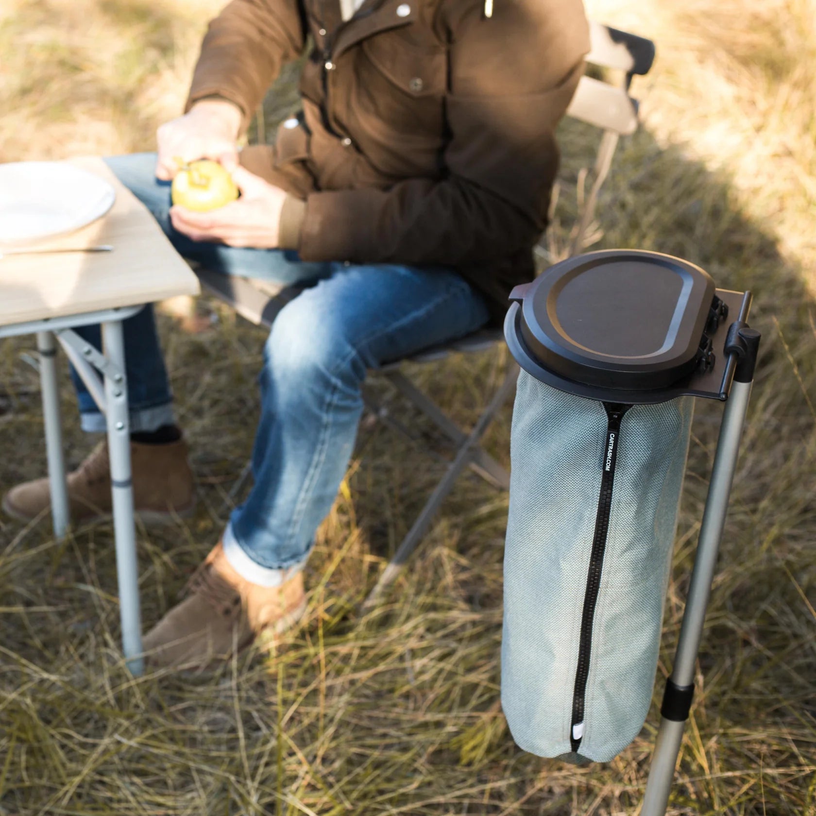 The Flextrash Waste Bin - Large 9 liters - Portable for Vanlife