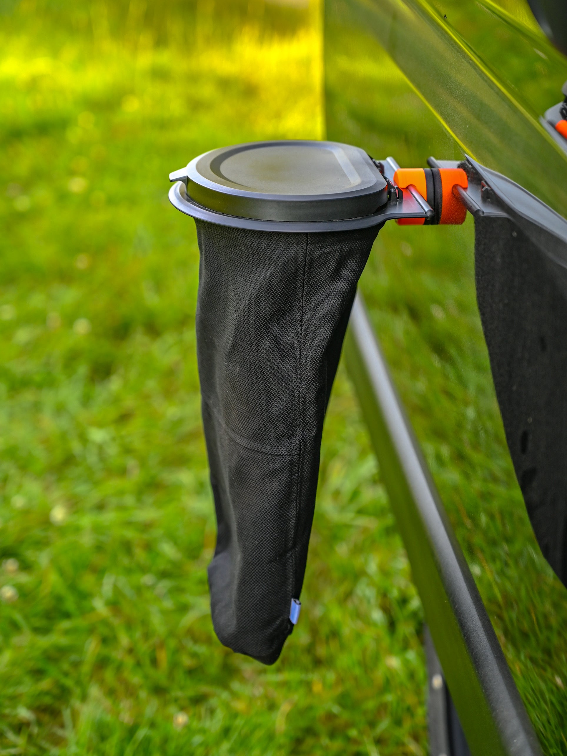 The Flextrash Magnetic Holder – Offrotie 3D Printed – Portable for Vanlife