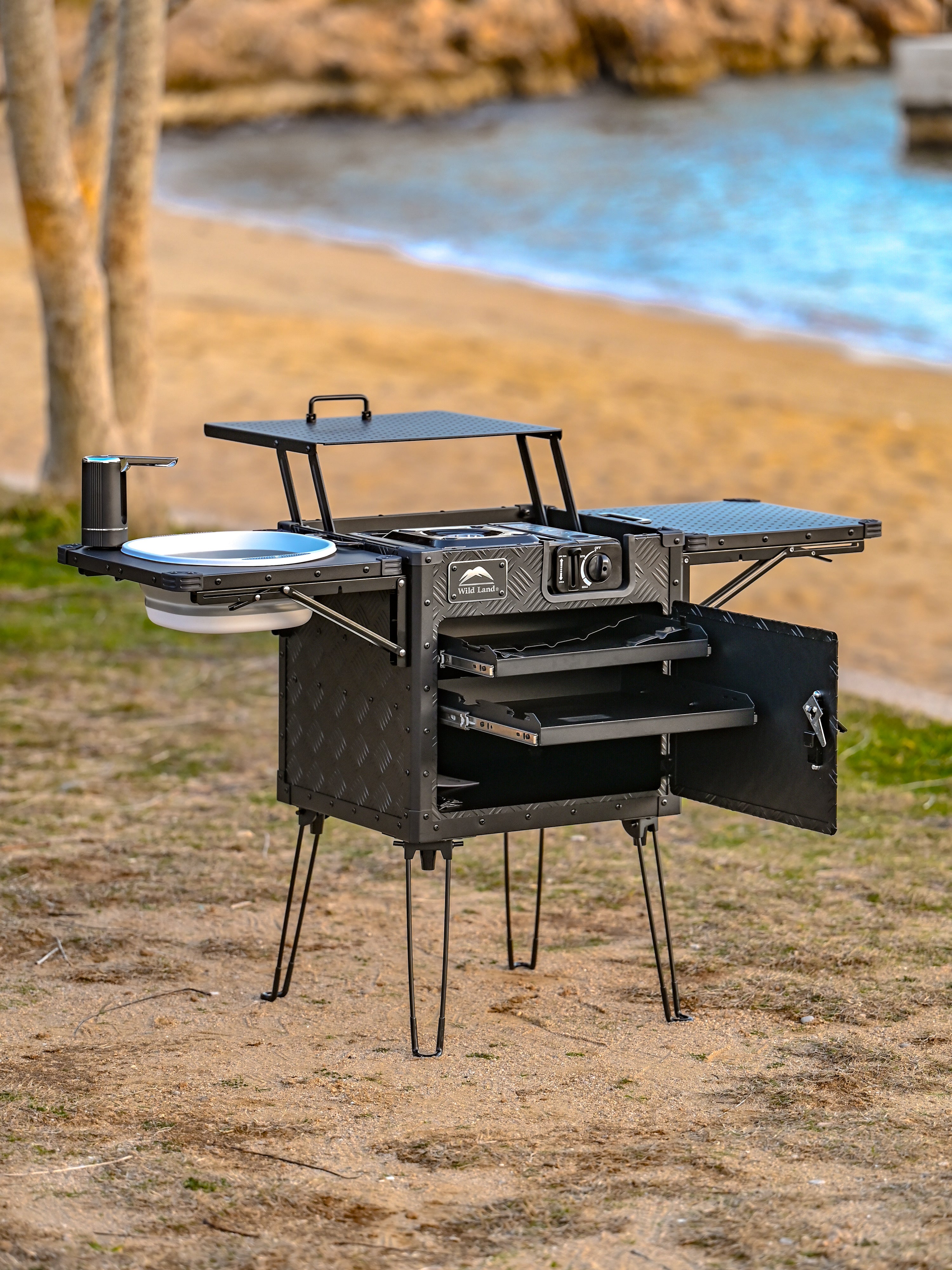 The Kitchen Cube - Offrotie Portable Outdoor Kitchen - Vanlife and Overlander