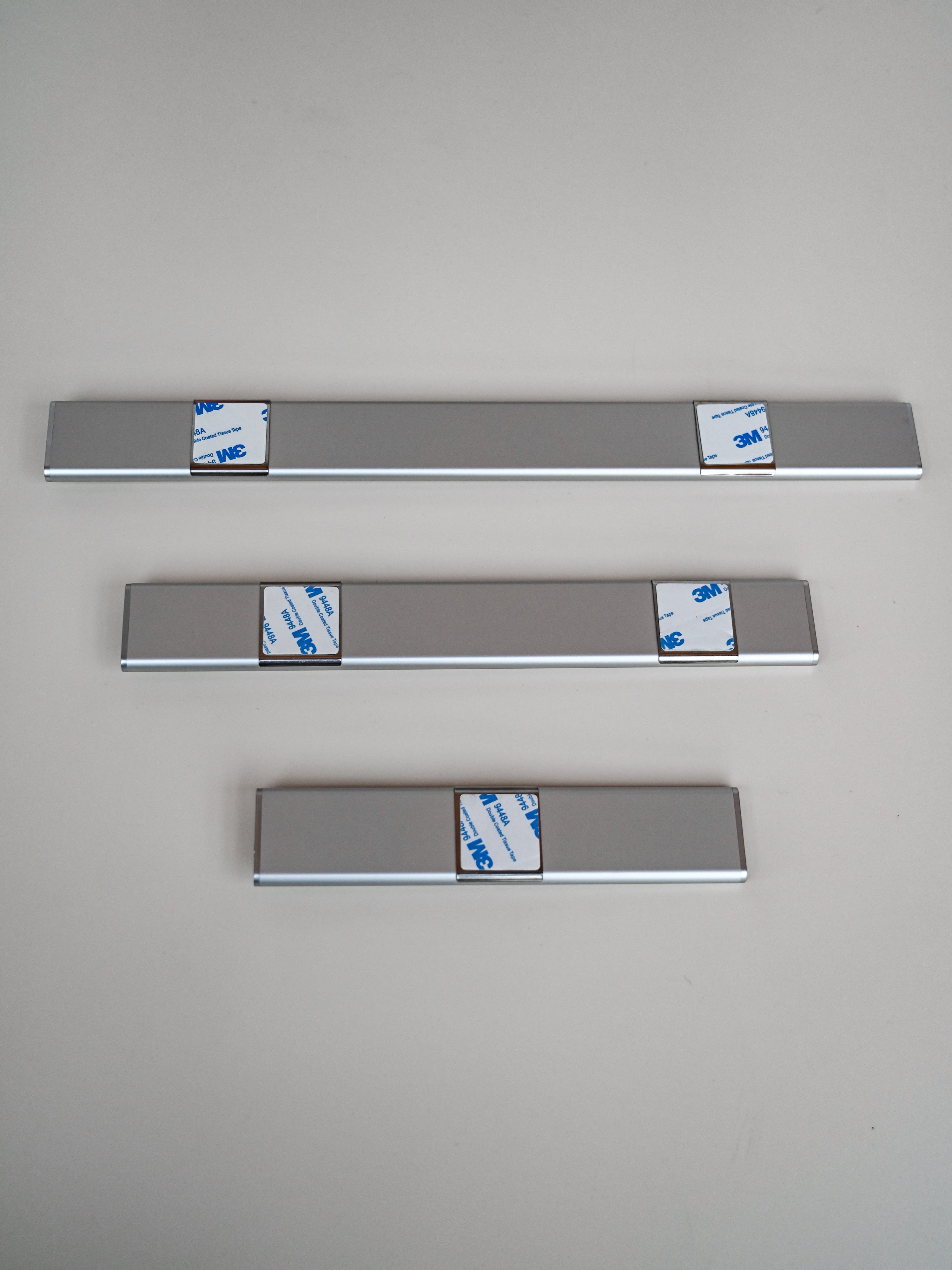 Striscia LED Magnetica - Lampada Offrotie per Mobili Cucina Bagno - 3 Misure | Sensore di Movimento | 3 Temperature Colore