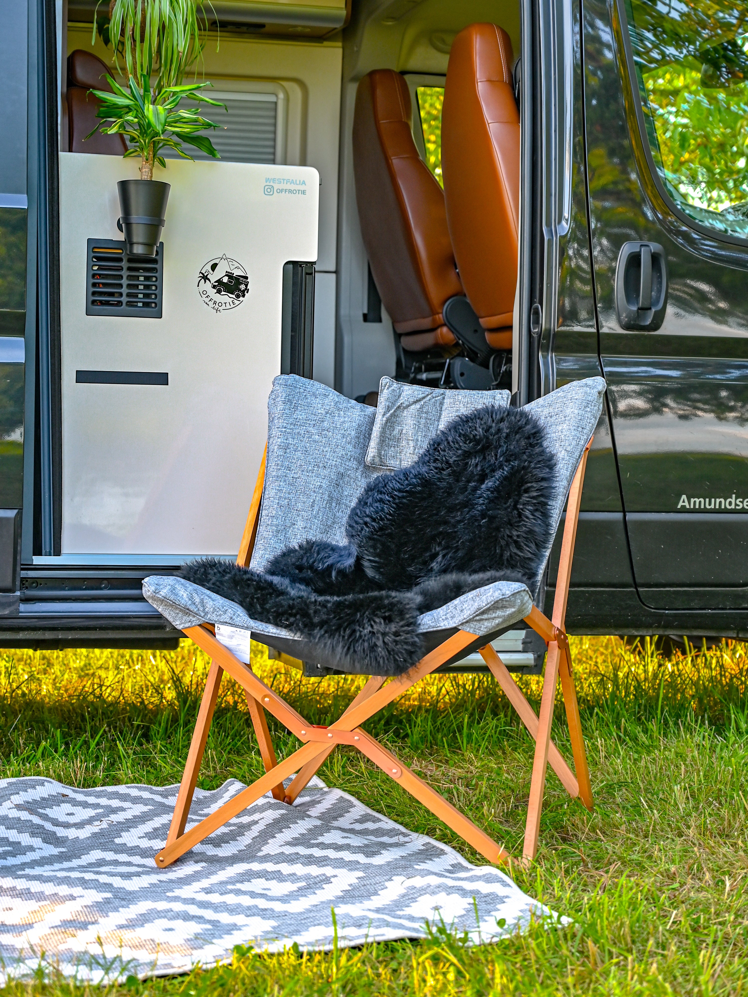 The Bo-Camp Bloomsbury Relax Chair - Urban Outdoor Collection - Foldable for Vanlife