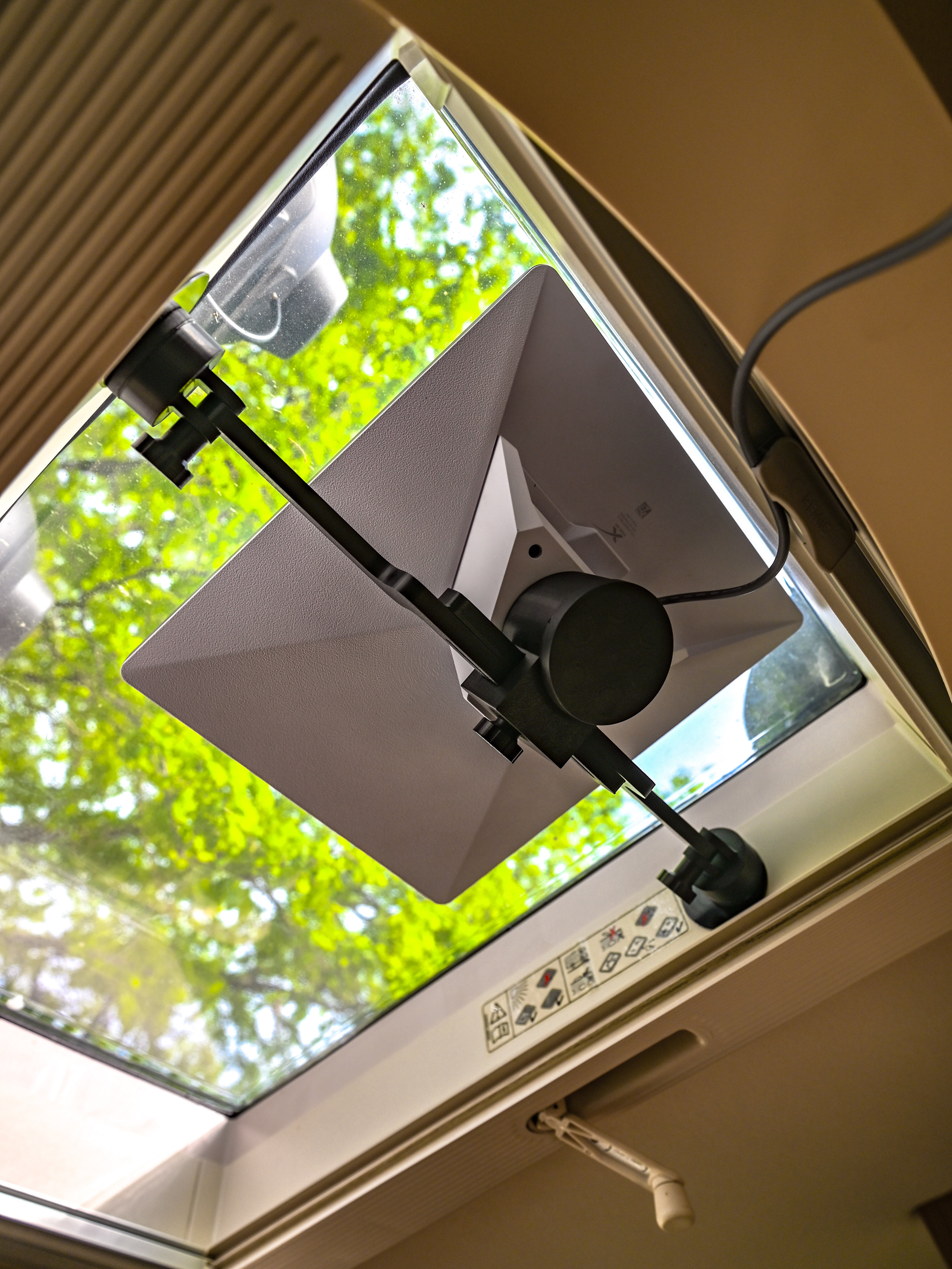 Der Starlink Mini Magnethalter – Offrotie 3D-gedruckt – Für Fahrgestell- und Dachfenstermontage