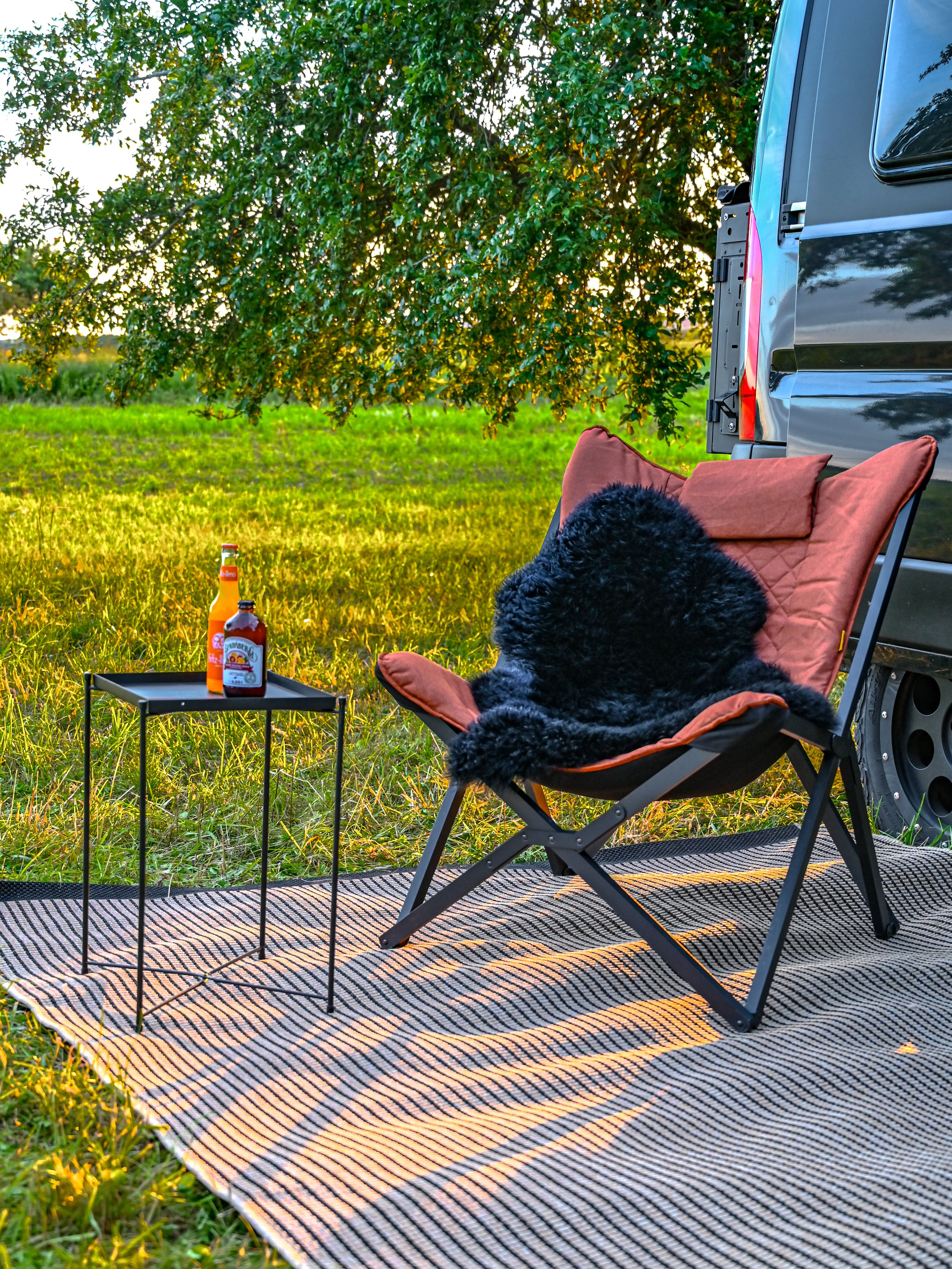 Mesa auxiliar de acero - Colección industrial Bo-Camp - Plegable para Vanlife
