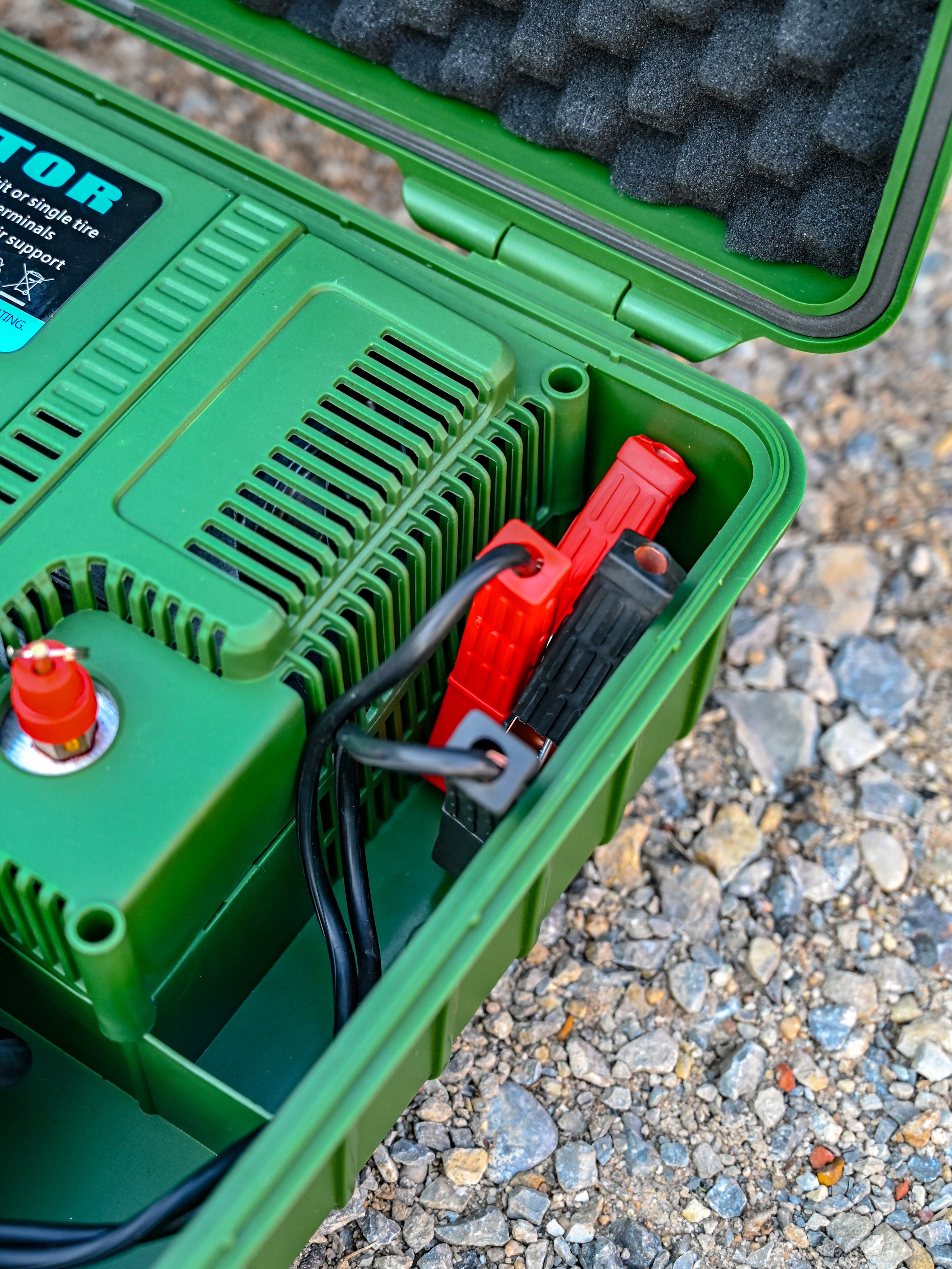 The Air Compressor Hard Case - Offrotie Portable Compressor - 300 LPM Dual Cylinder 12V