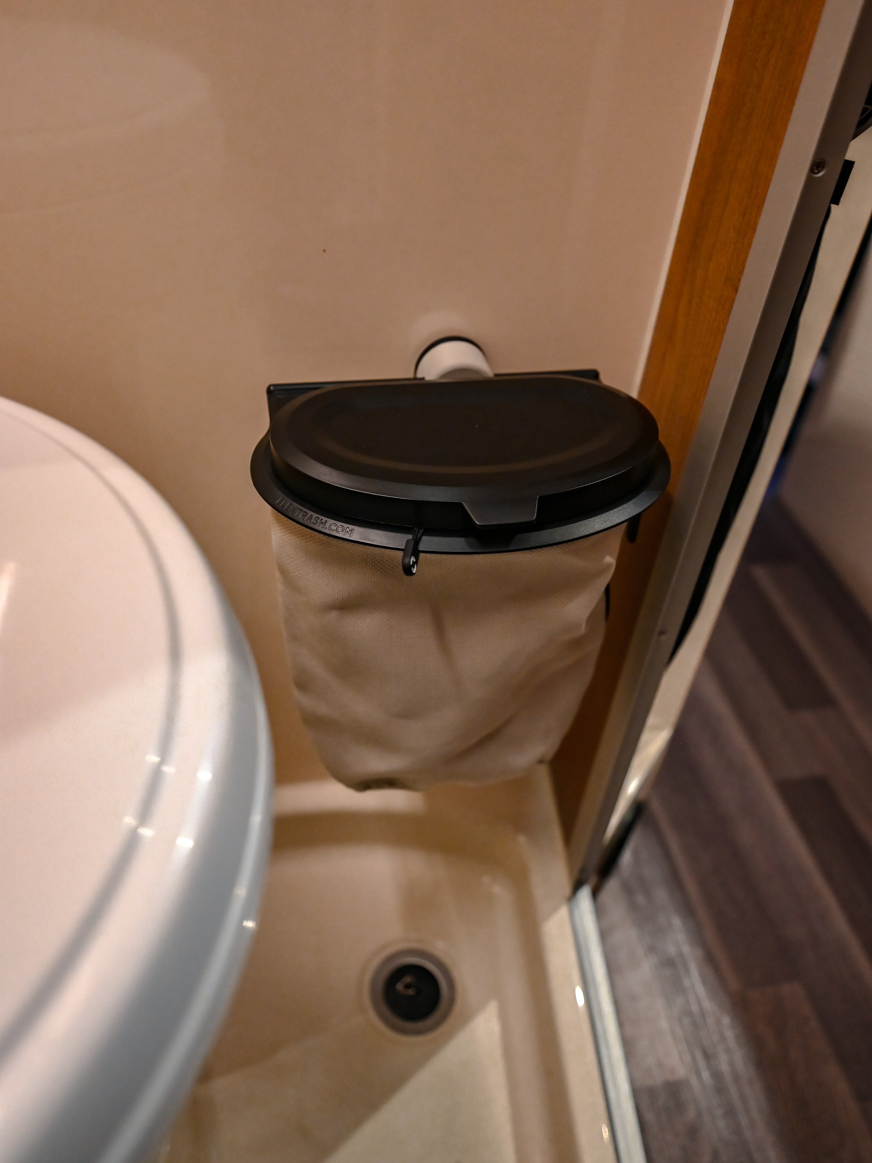 Der Flextrash Abfalleimer - Klein 3 Liter - Tragbar für Vanlife