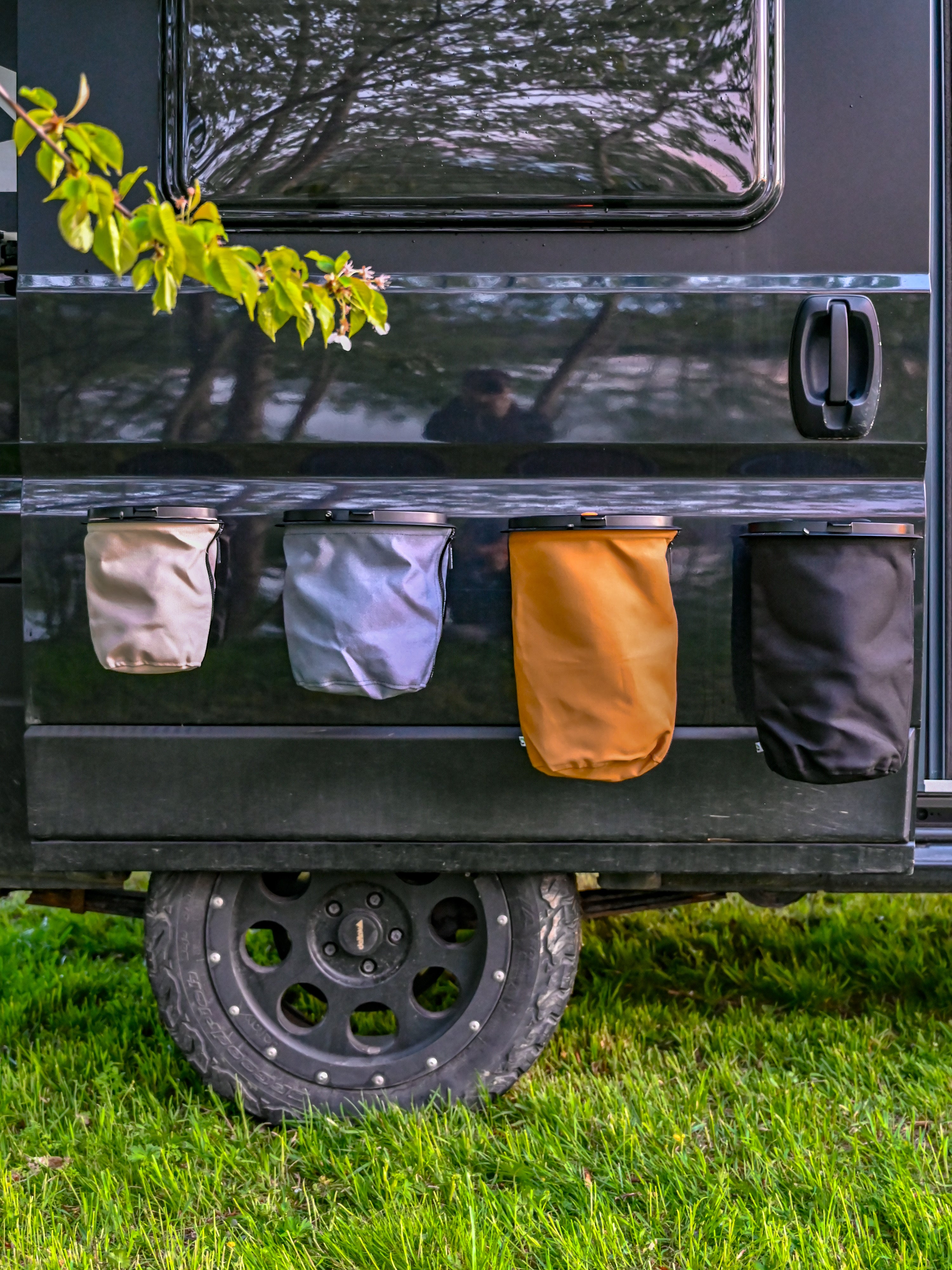 The Flextrash Magnetic Holder – Offrotie 3D Printed – Portable for Vanlife