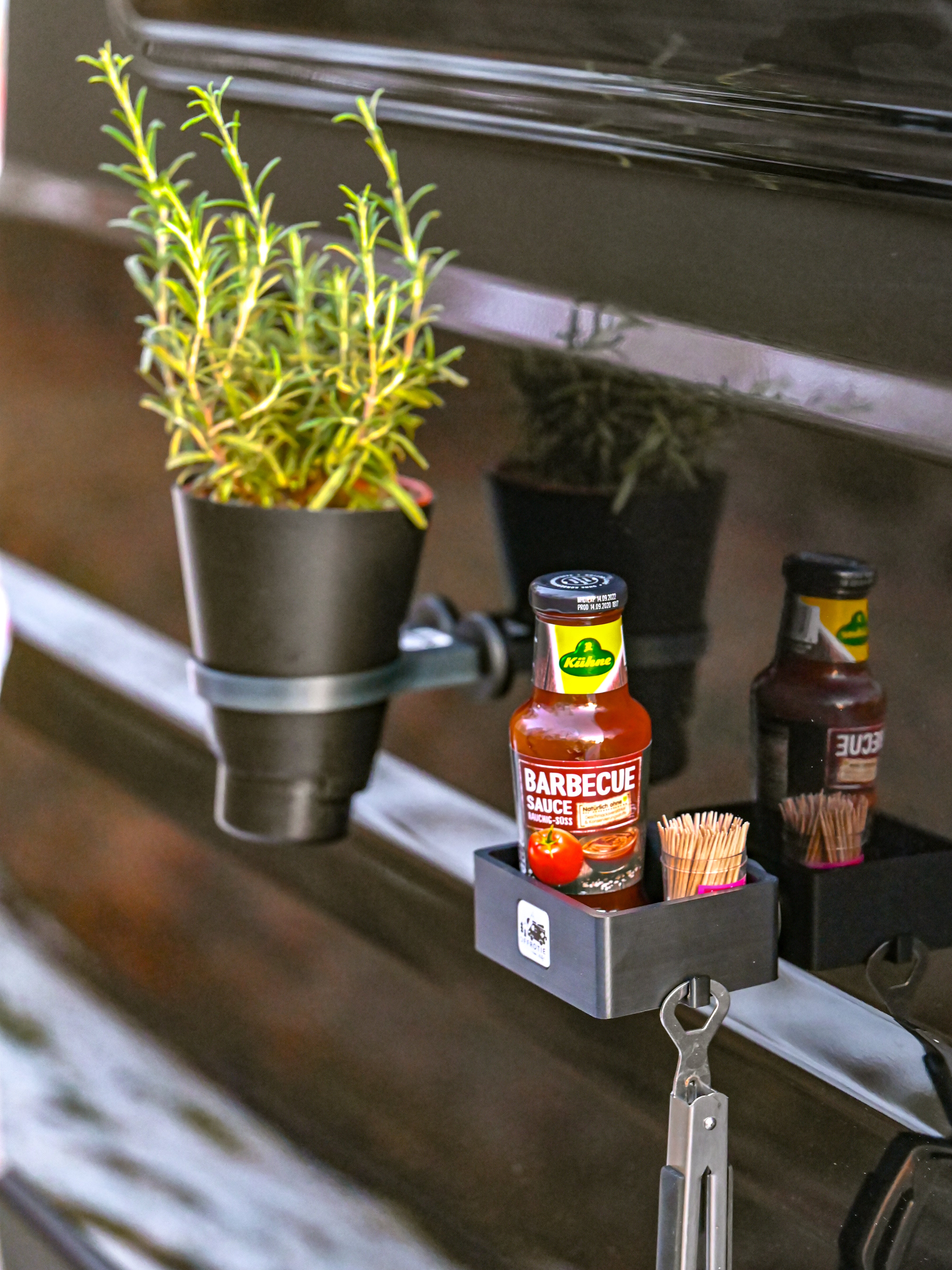 The Basket – Panier de douche magnétique – Offrotie imprimé en 3D – Portable pour Vanlife