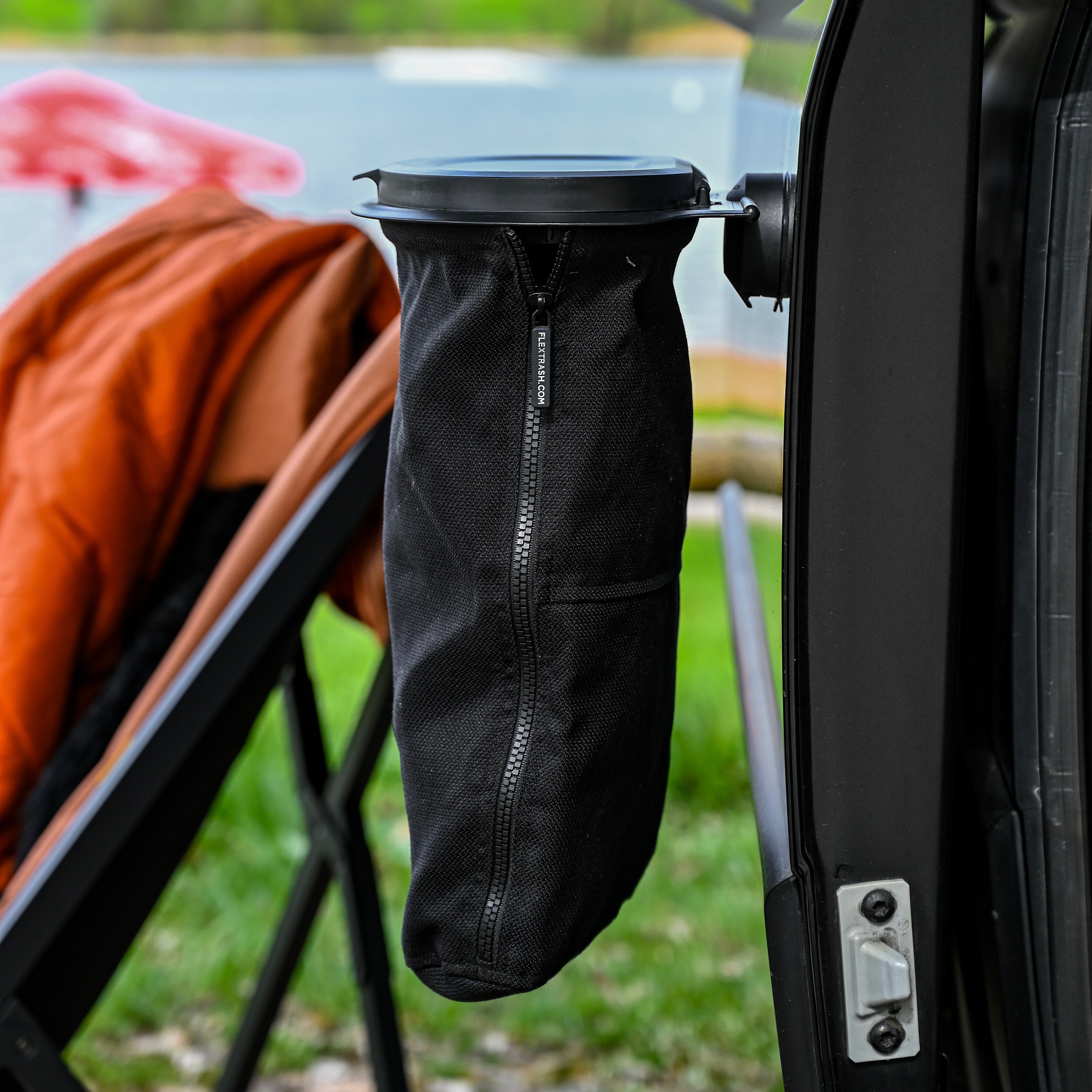 The Flextrash Waste Bin - Large 9 liters - Portable for Vanlife