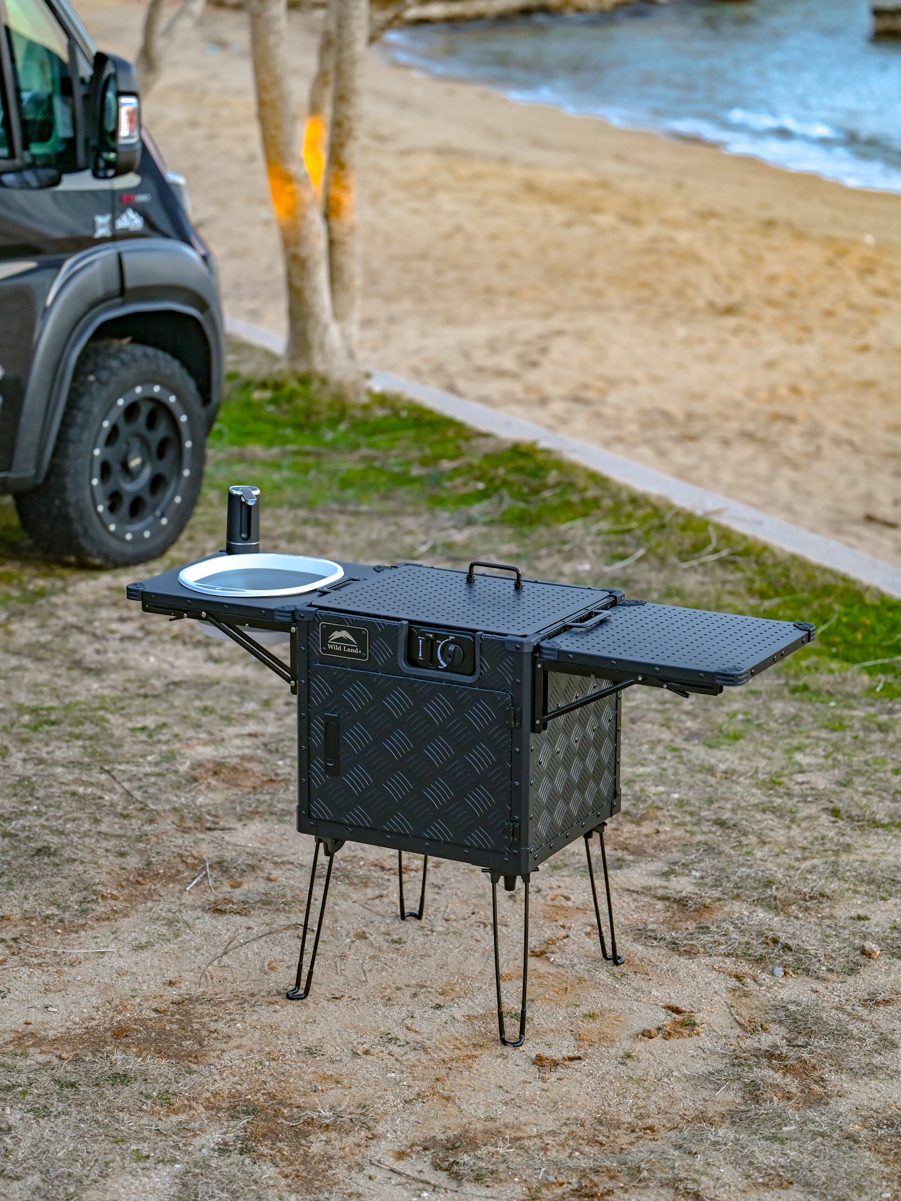 The Kitchen Cube - Offrotie Portable Outdoor Kitchen - Vanlife and Overlander