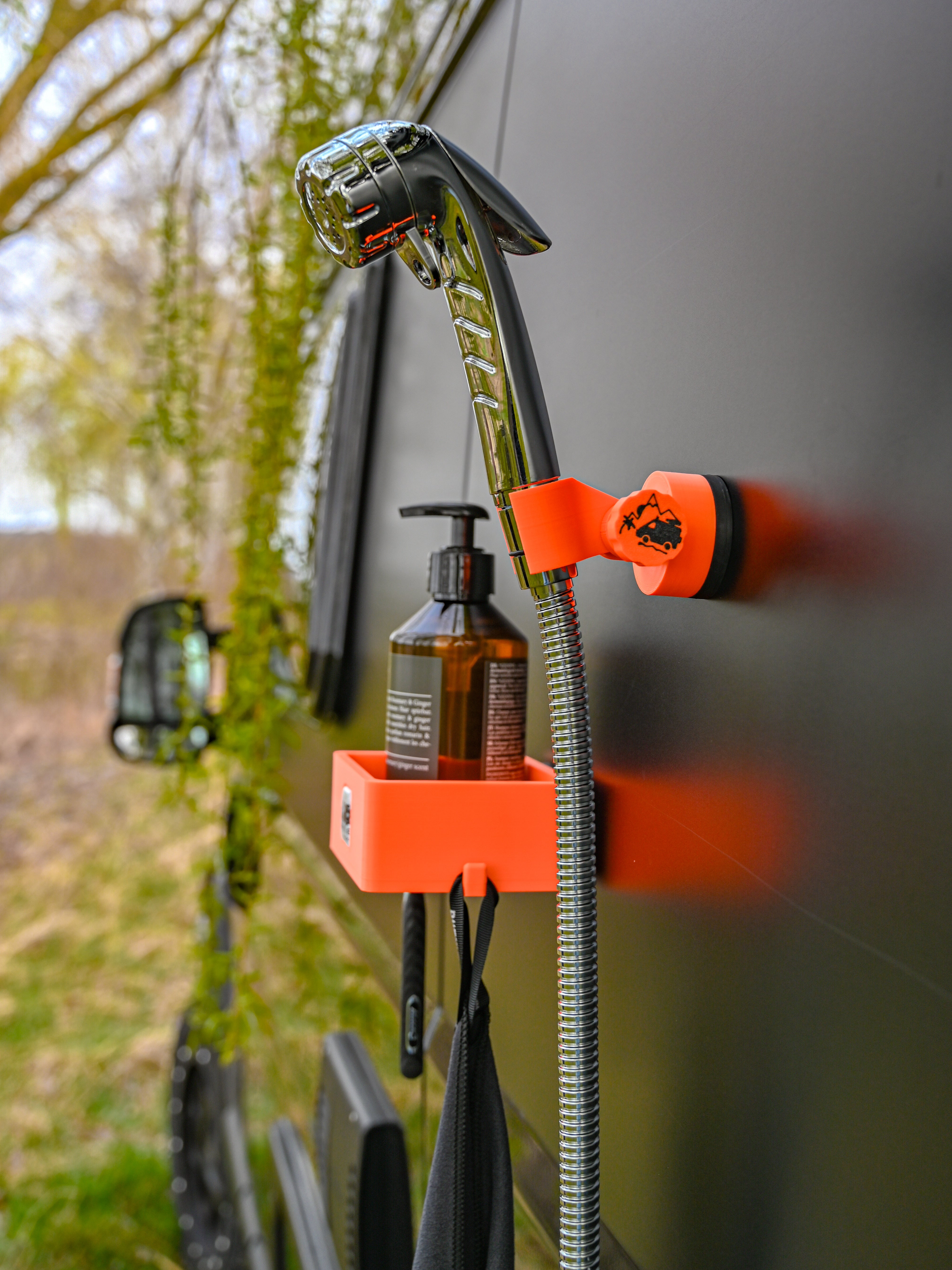 Kit supporto e cestino per doccia magnetico stampato in 3D Offrotie - Portatile per Vanlife