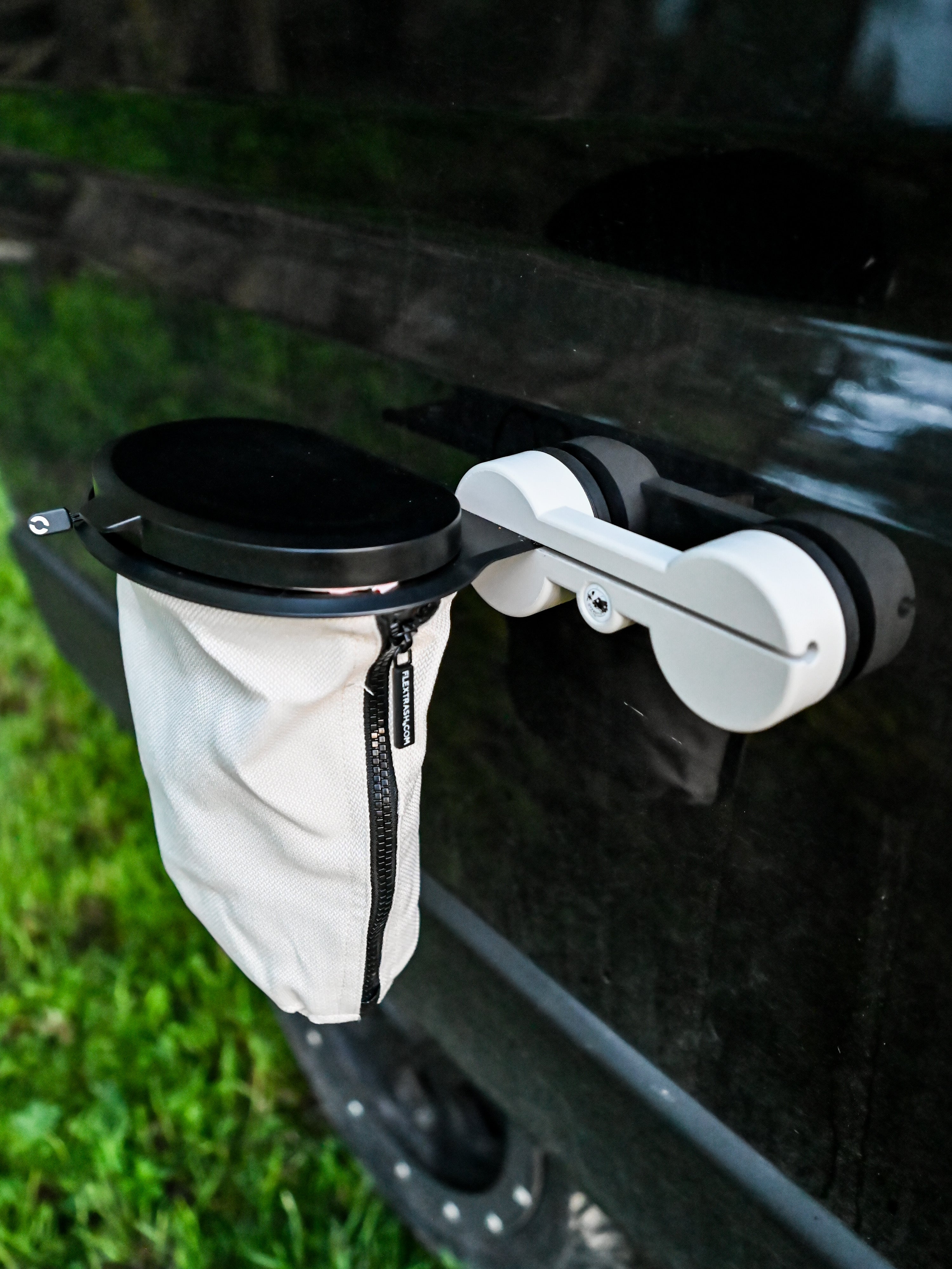 The Flextrash Magnetic Holder – Offrotie 3D Printed – Portable for Vanlife