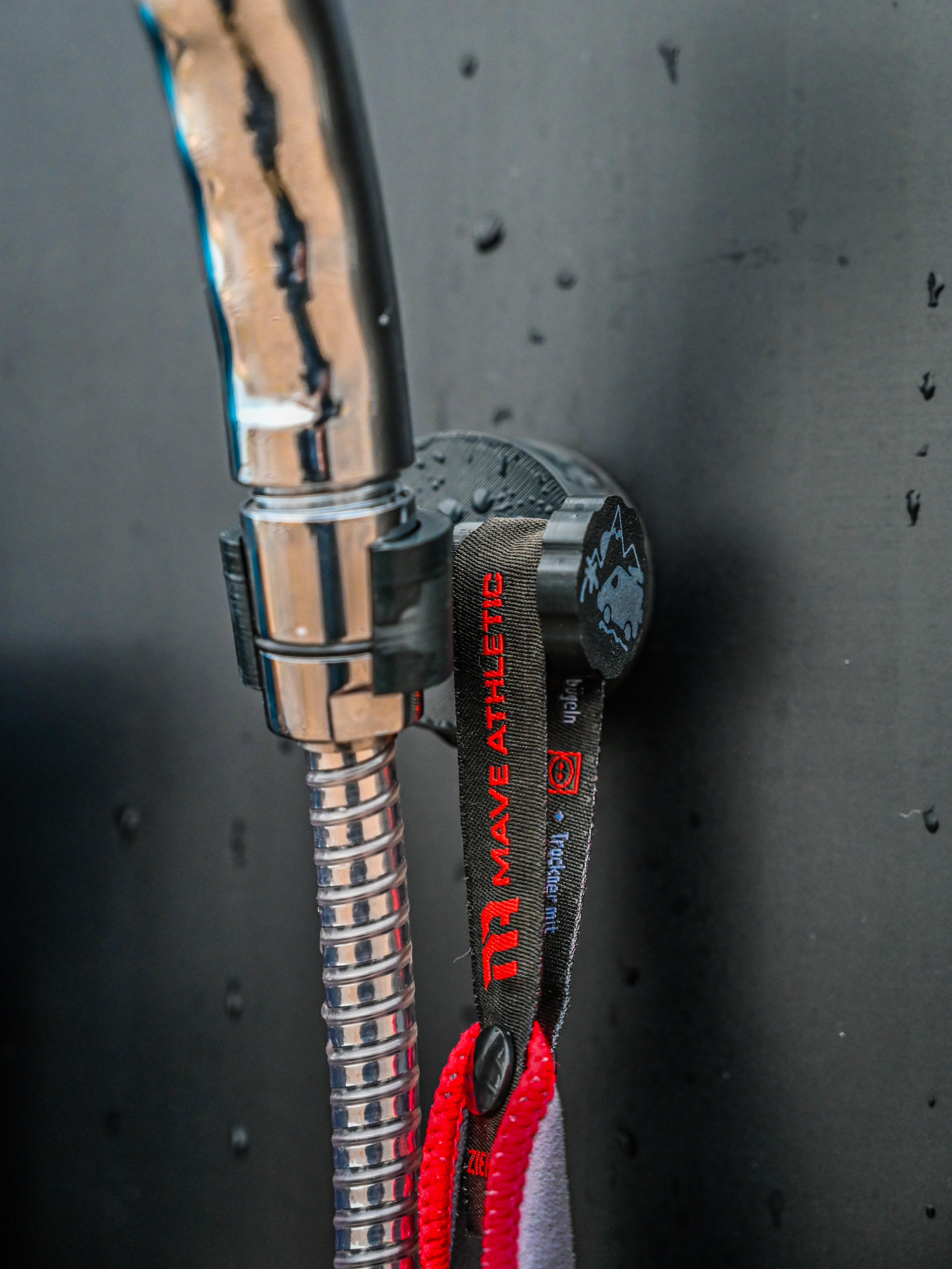 Kit supporto e cestino per doccia magnetico stampato in 3D Offrotie - Portatile per Vanlife