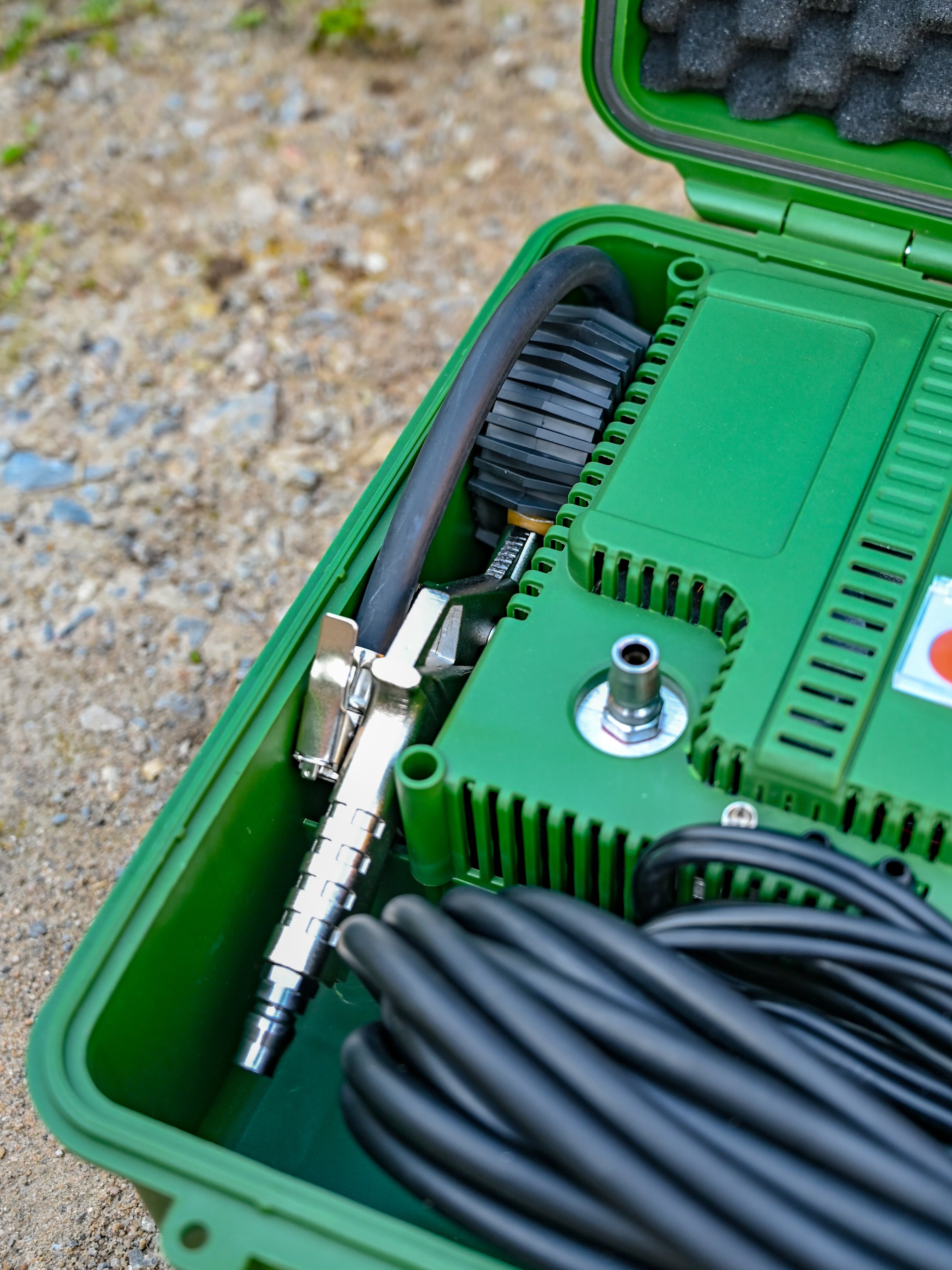 The Air Compressor Hard Case - Offrotie Portable Compressor - 300 LPM Dual Cylinder 12V