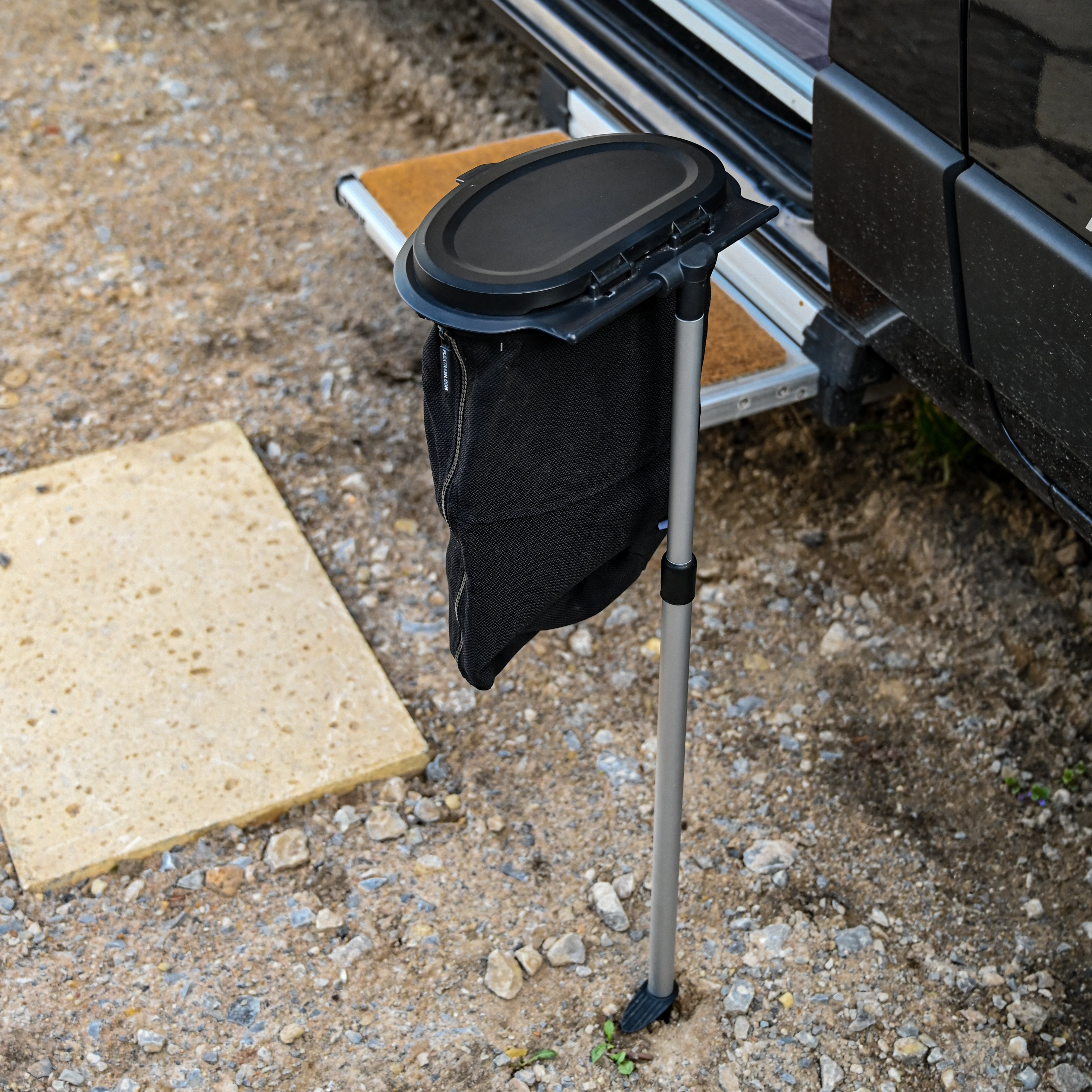 Flextrash Campstick: portátil para la vida en furgoneta