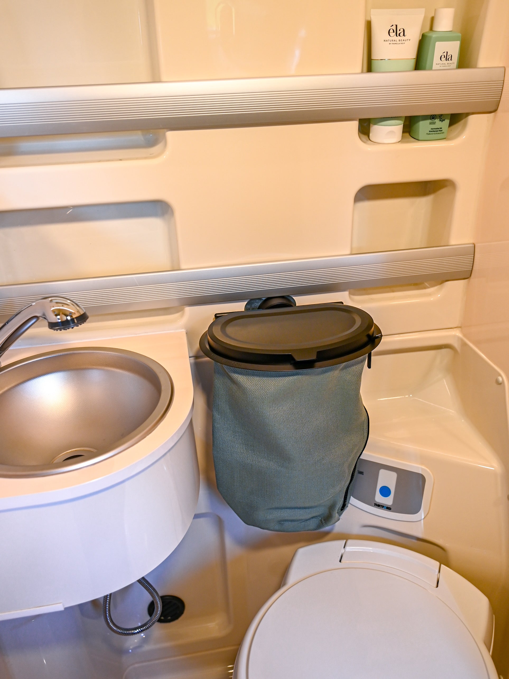 The Flextrash Magnetic Holder – Offrotie 3D Printed – Portable for Vanlife