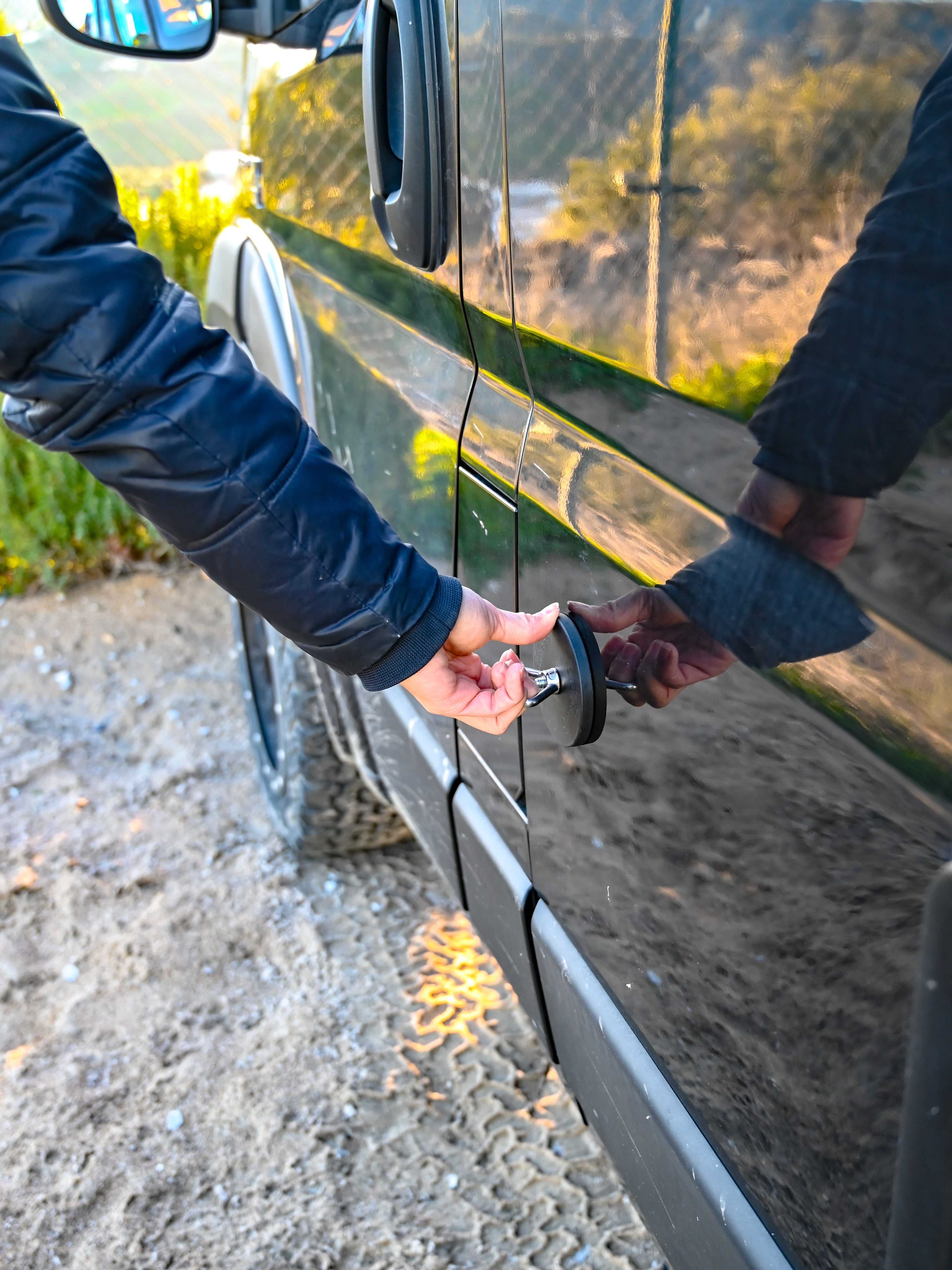 The Star | Ring | Triangle Nuts Magnetic – Offrotie Mounting System – Vanlife and Overlander Organizer