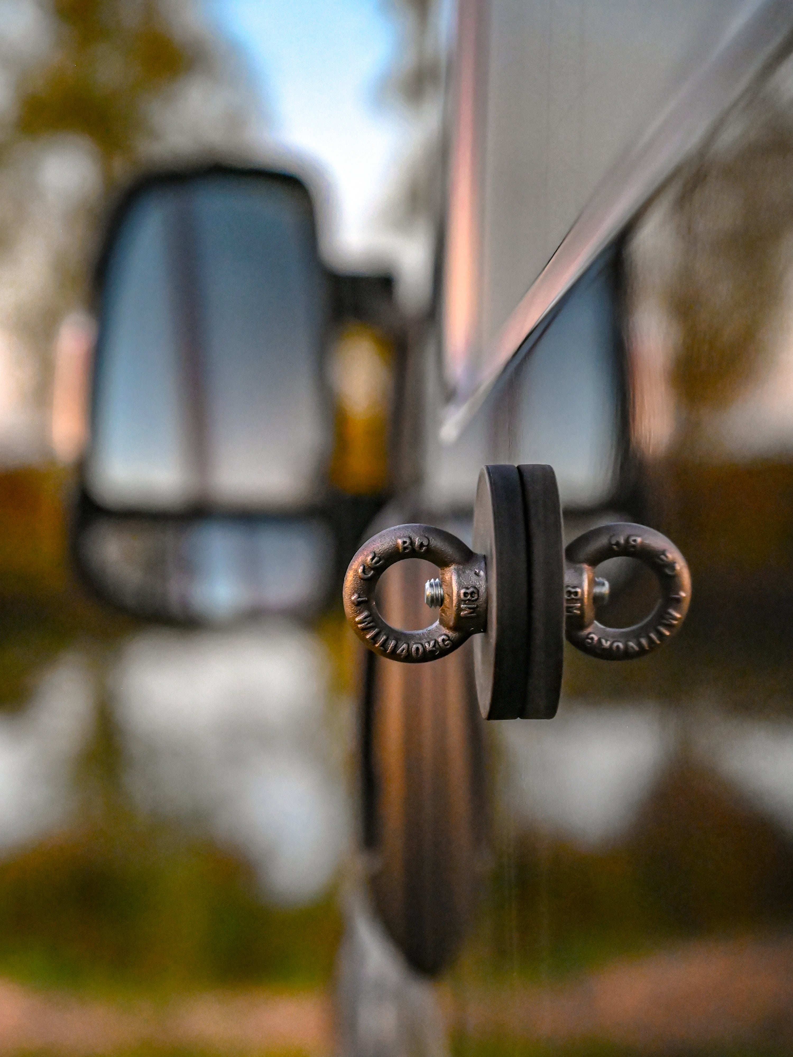 L'Étoile | Bague | Écrous triangulaires magnétiques – Système de montage Offrotie – Organisateur Vanlife et Overlander