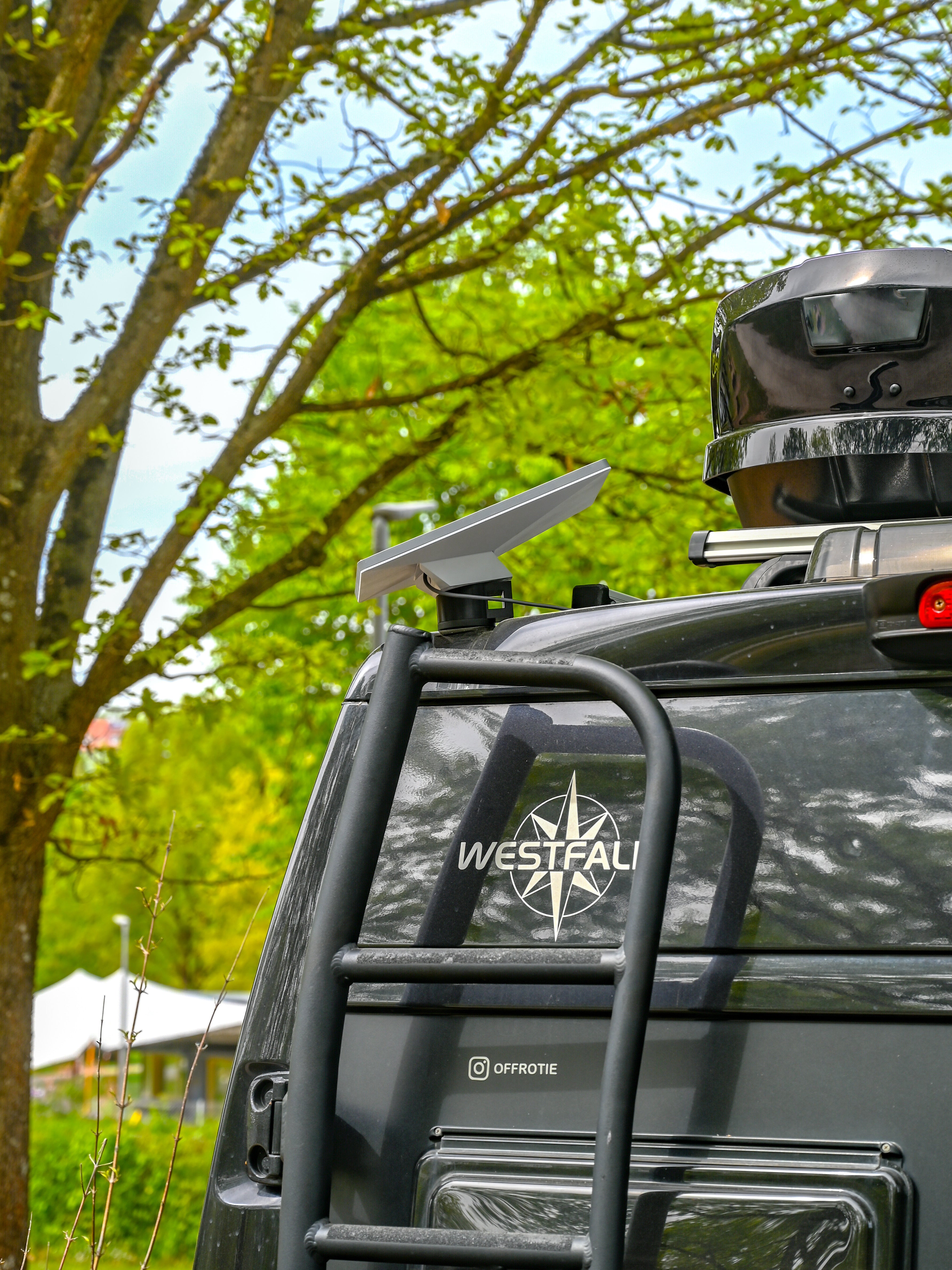 Der Starlink Mini Magnethalter – Offrotie 3D-gedruckt – Für Fahrgestell- und Dachfenstermontage