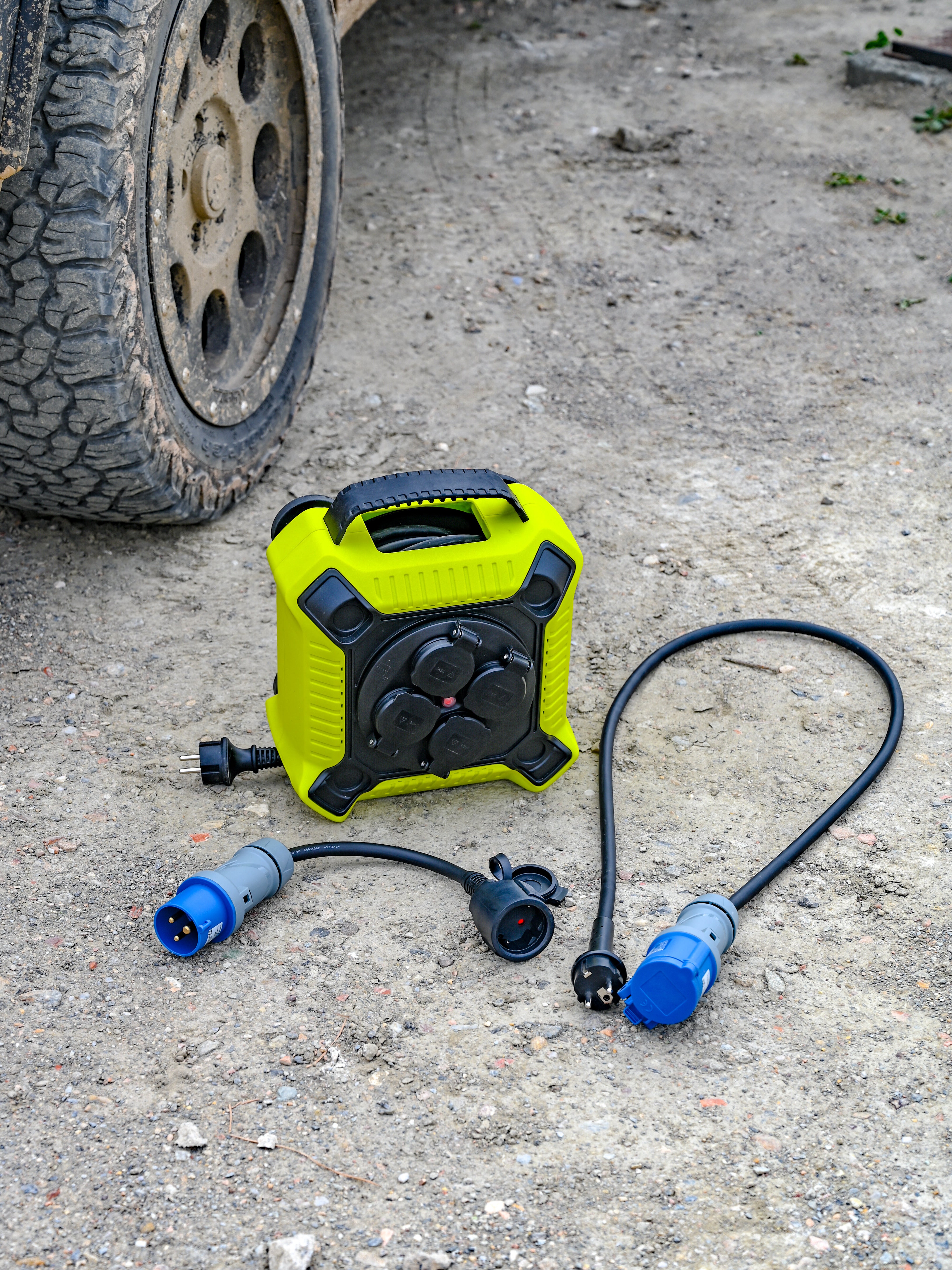 La Mini Bolsa para Cables - Carrete Magnético de Cable - Offrotie - Portátil para Vanlife