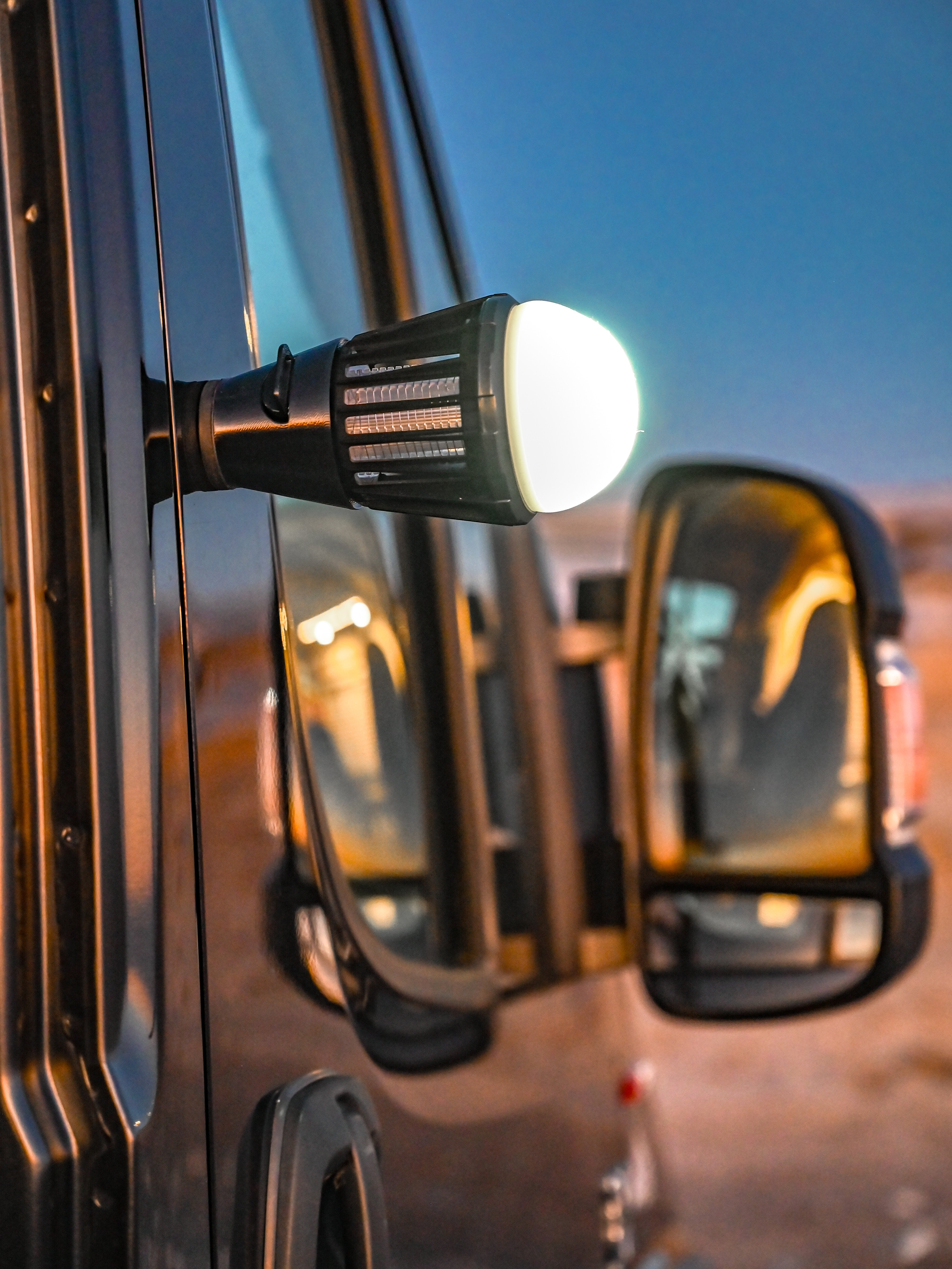 La Lampada antizanzare magnetica - Base stampata in 3D Offrotie per Bo-Camp 180 lumen impermeabile - Portatile per Vanlife