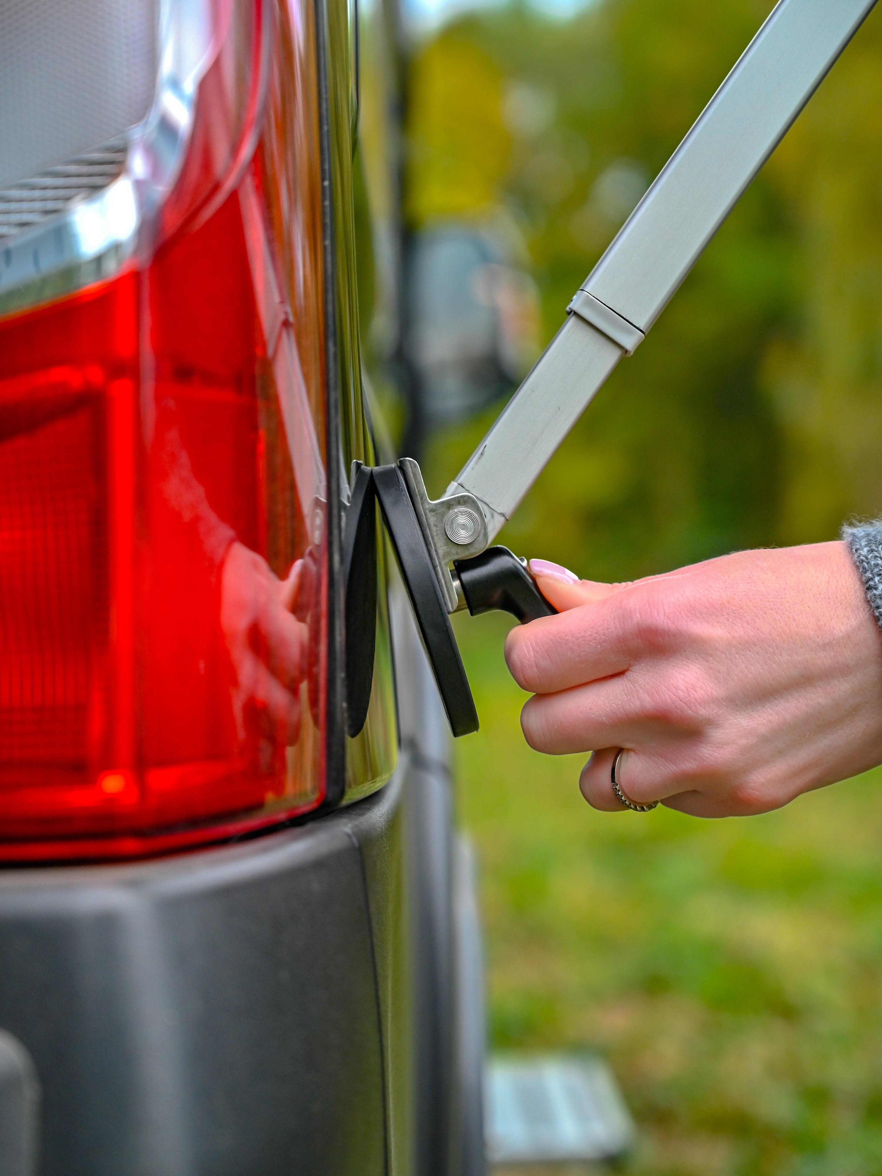 Die magnetische Markisenfußhalterung - Offrotie - Für alle Van-Markisen