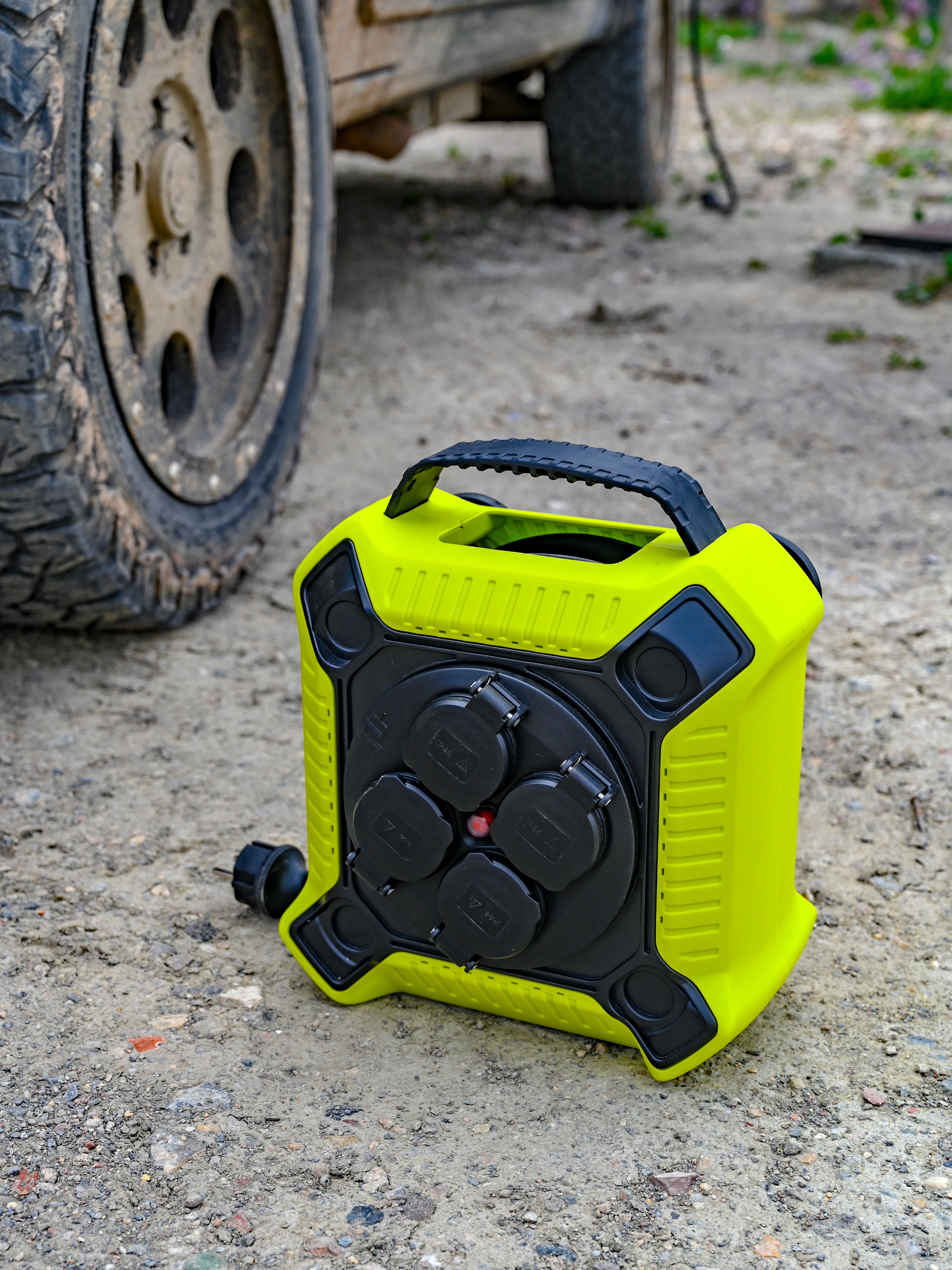 La Mini Bolsa para Cables - Carrete Magnético de Cable - Offrotie - Portátil para Vanlife