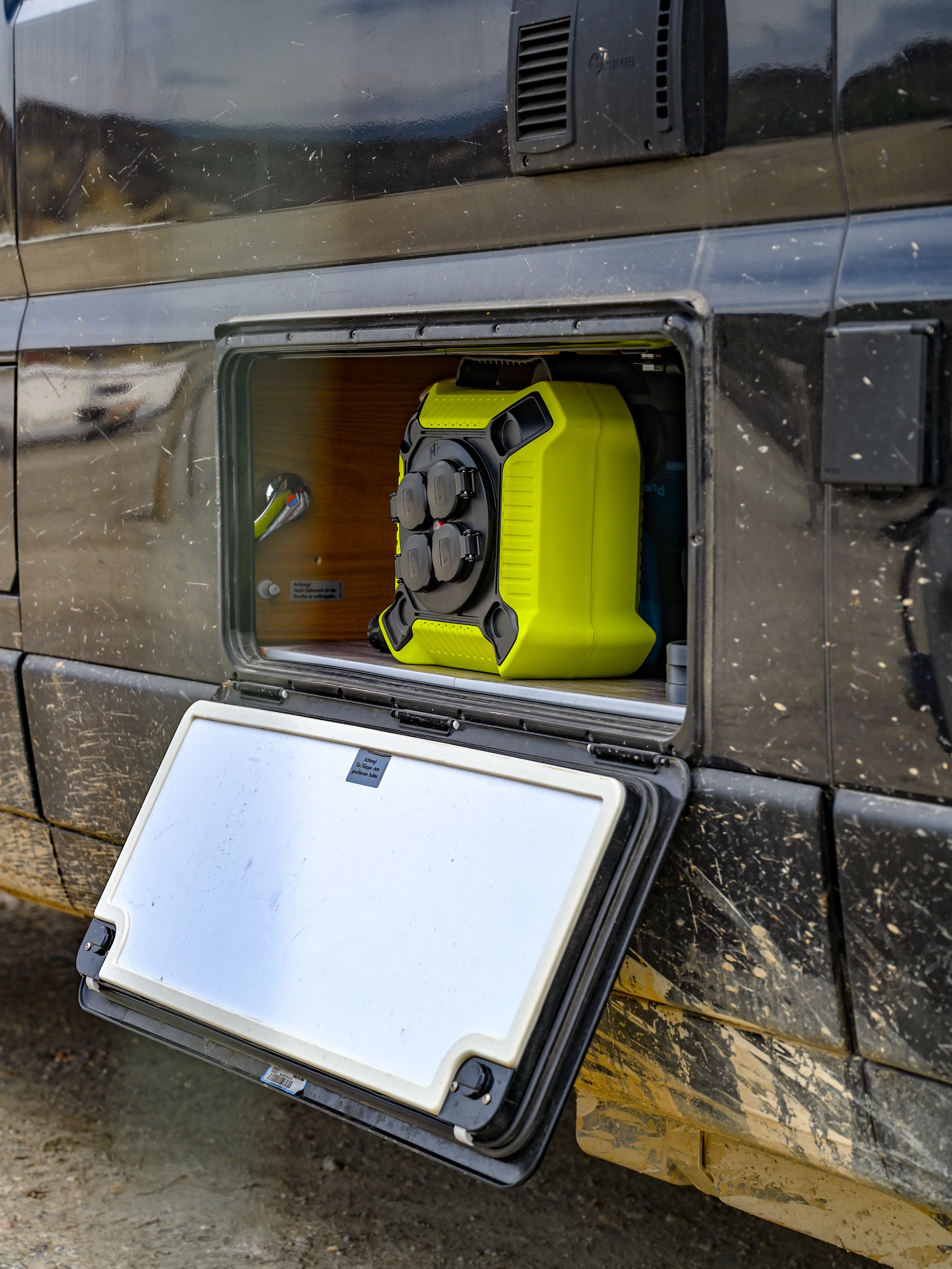 La Mini Bolsa para Cables - Carrete Magnético de Cable - Offrotie - Portátil para Vanlife