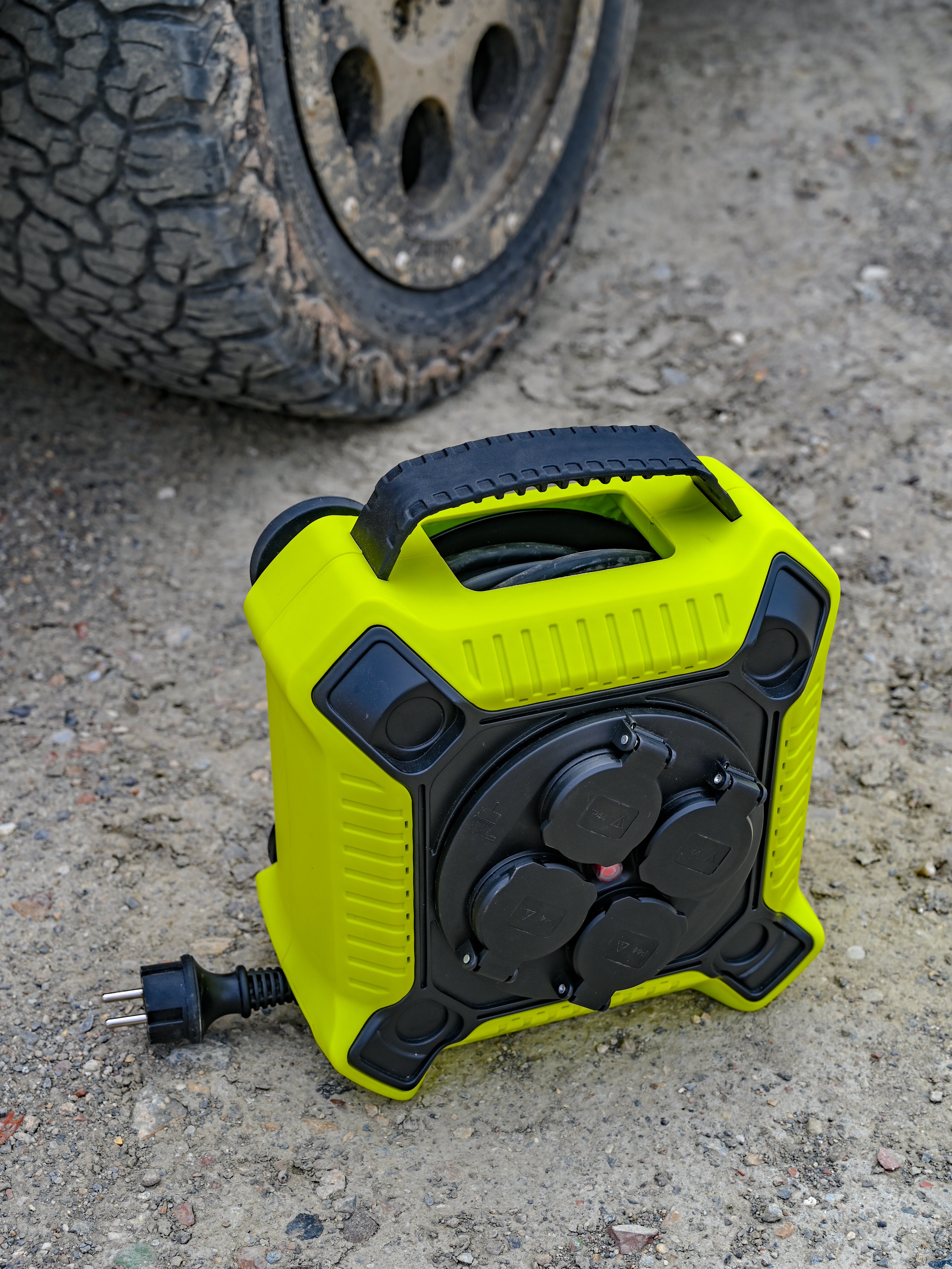 La Mini Bolsa para Cables - Carrete Magnético de Cable - Offrotie - Portátil para Vanlife