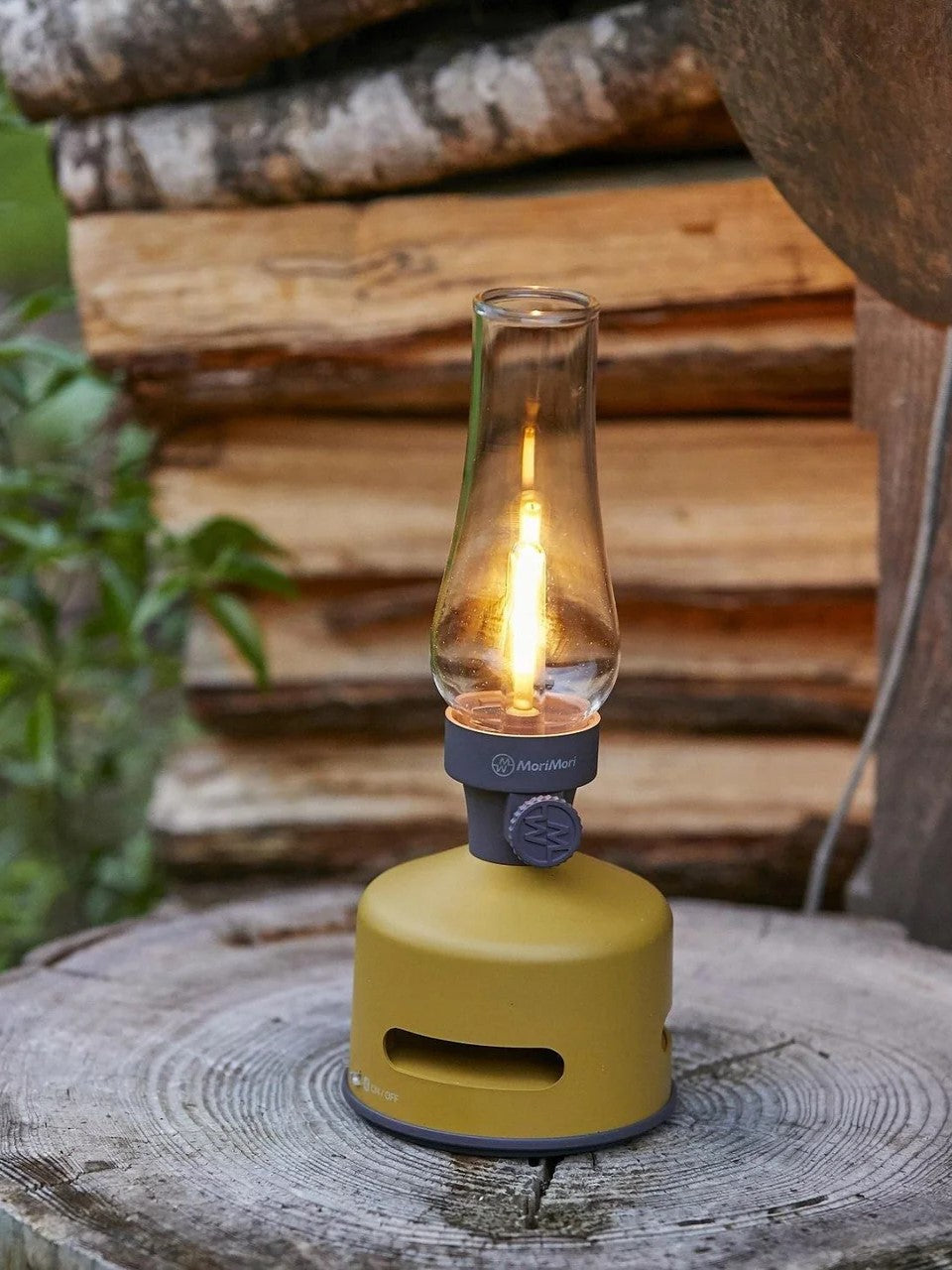 La lanterne LED avec haut-parleur - Alimentée par batterie - Portable pour Vanlife